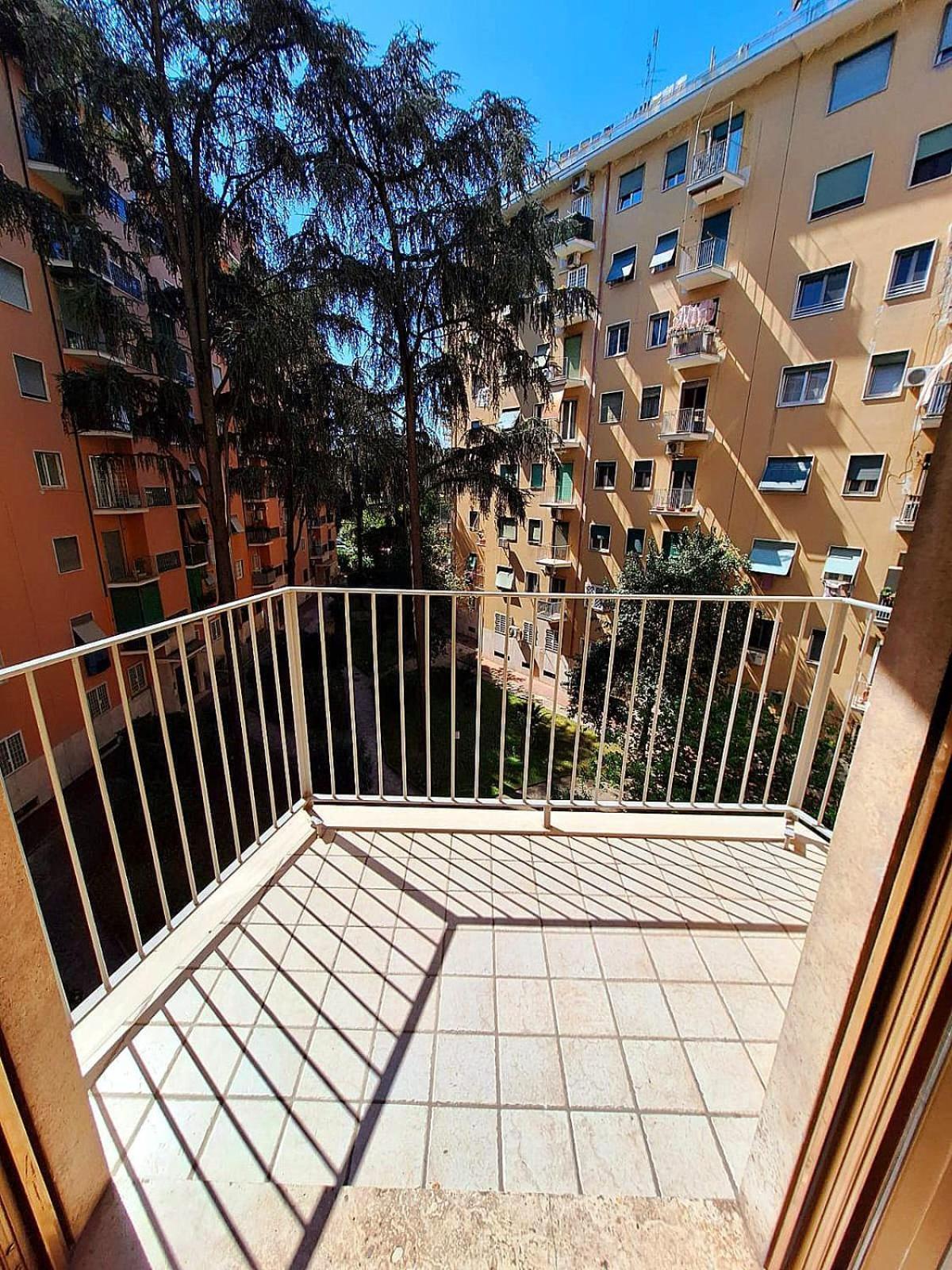 Leilighet Casa Macondo Vicino Metro A Roma