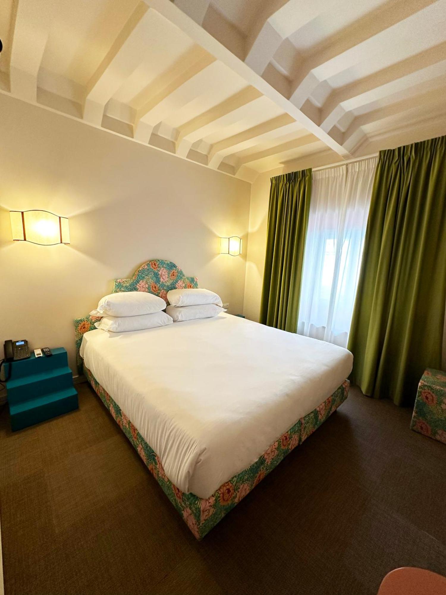 Cortina Hotell