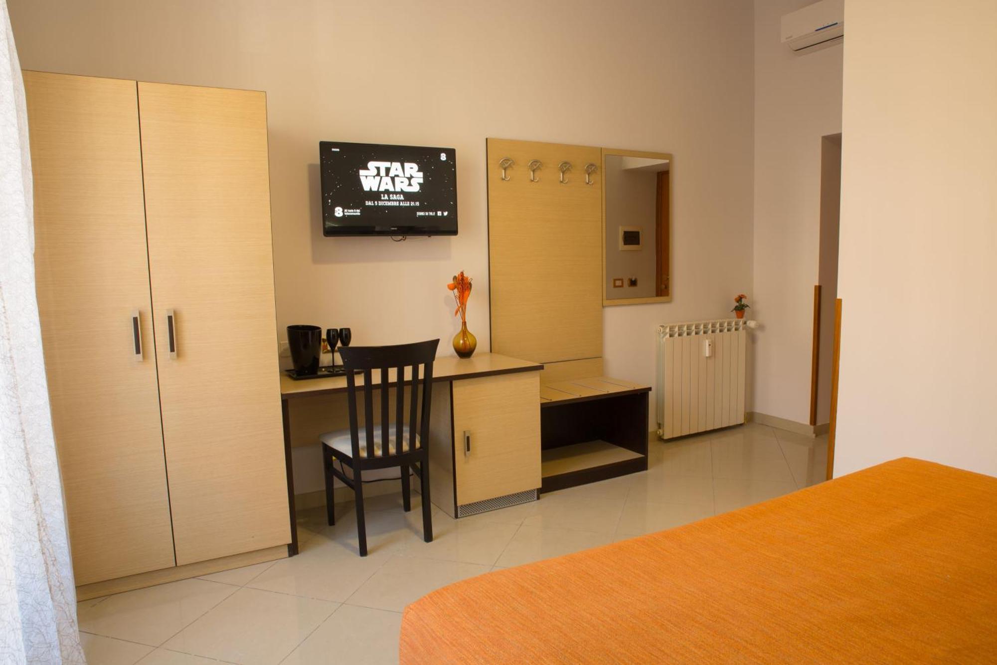 Seasons 2* Roma