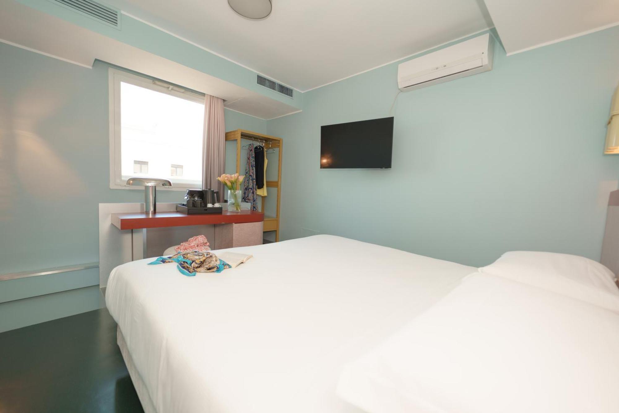 Moderno Hotel Roma