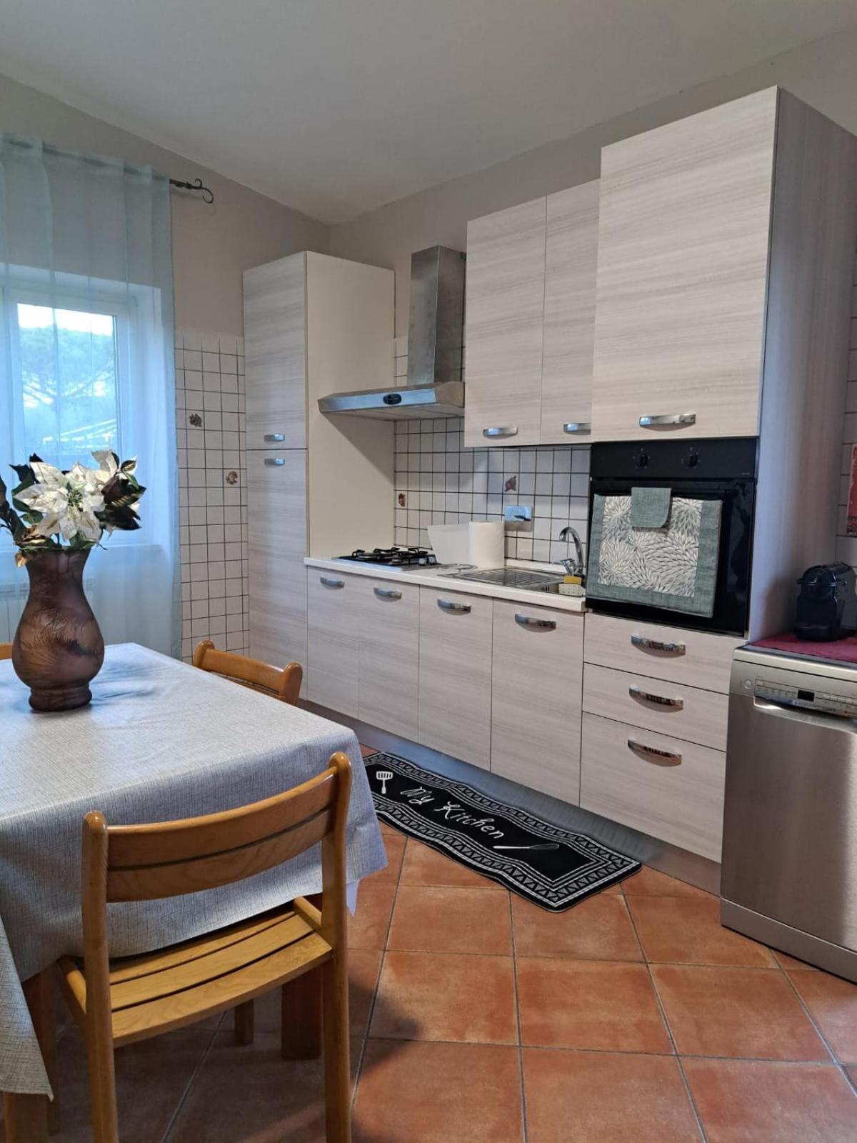 Appartamento Tor Vergata Con Giardino Roma