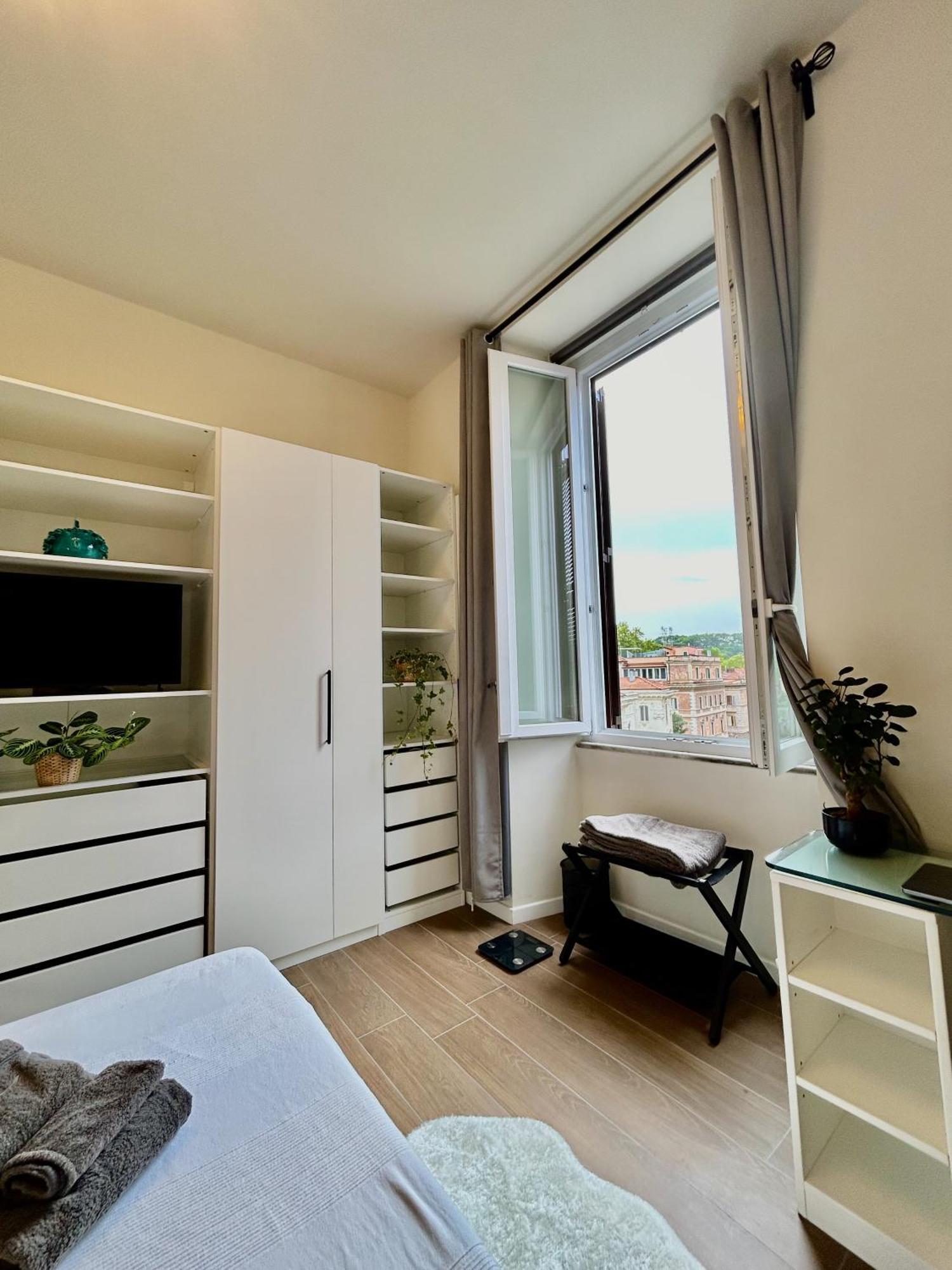 Cbmc - Couldn't Be Apartment Rom