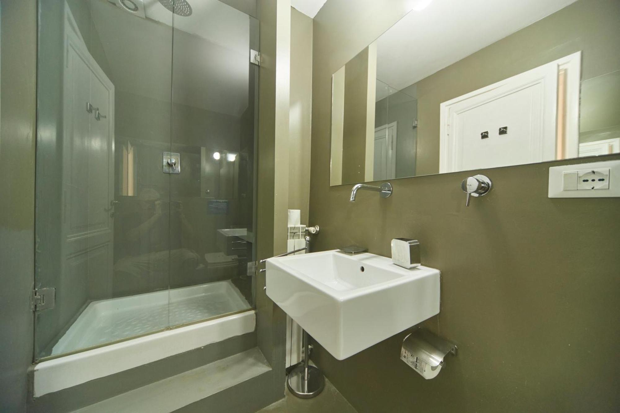 Stazione Termini 300 Mq Con Vista E Idromassaggio Apartamento