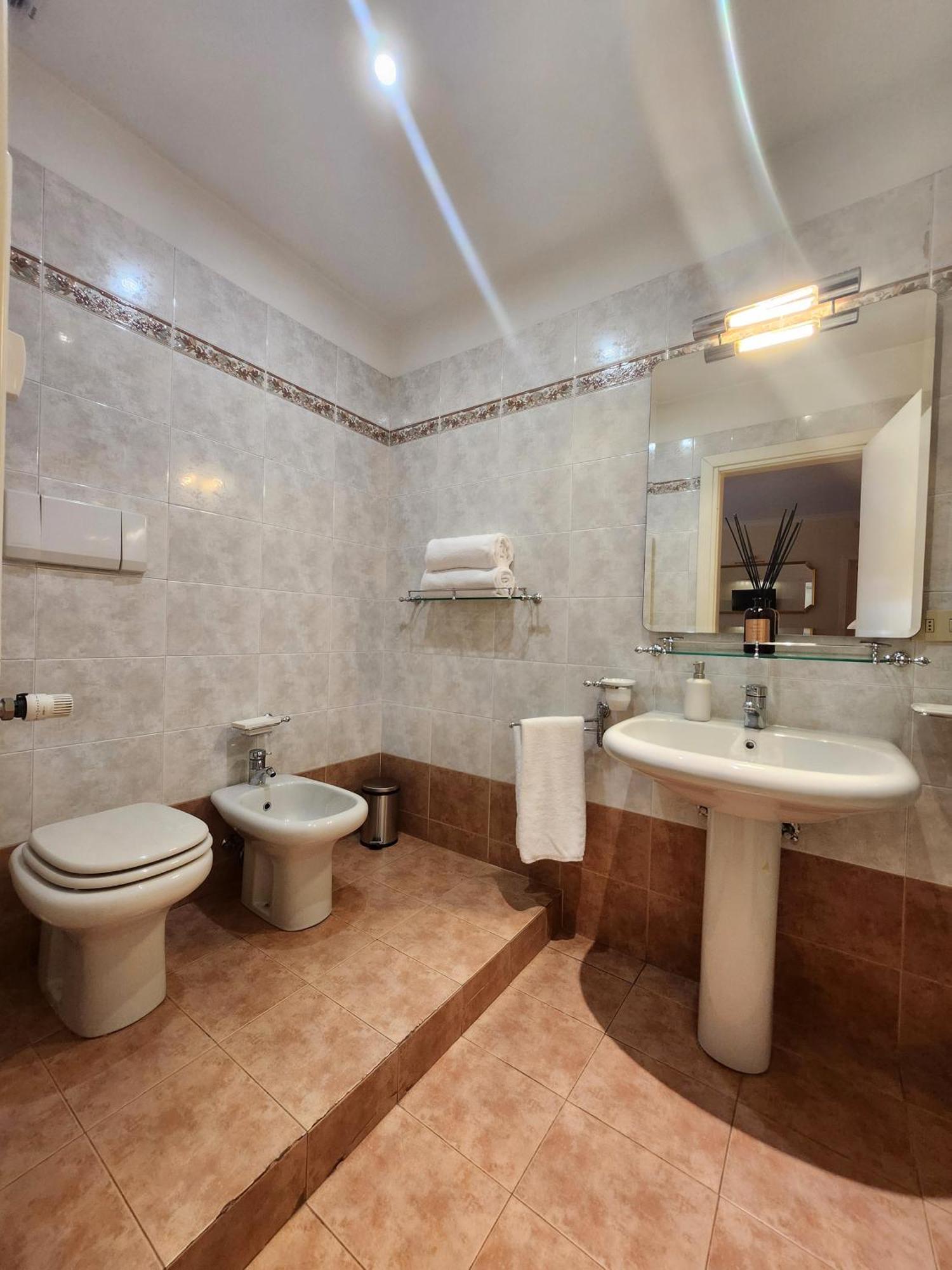 Authentic With Terrace Leilighet Roma