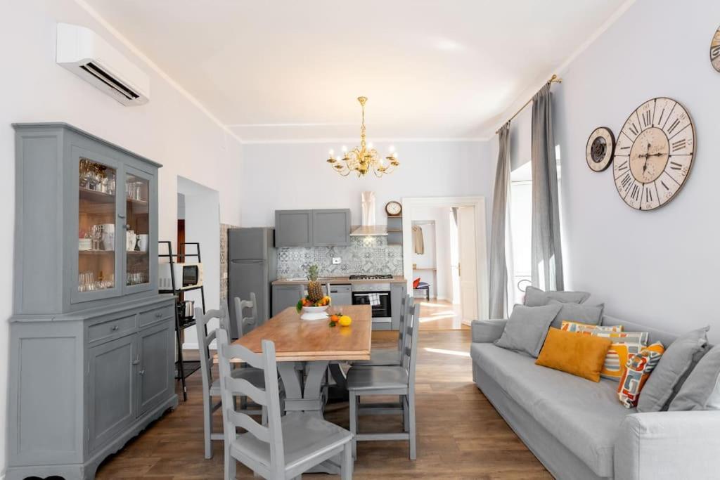 Big Flat In The Heart Of Trastevere 4 Bedrooms 3 Bath