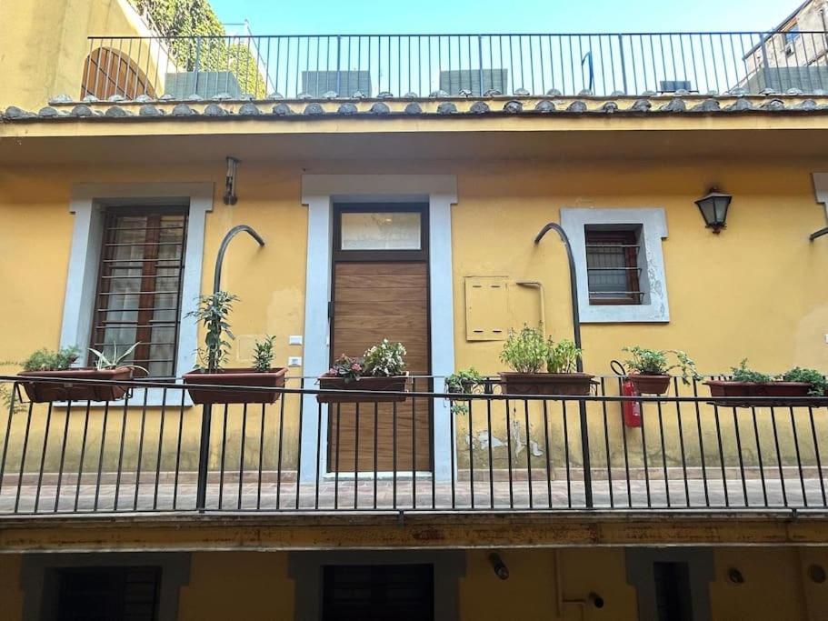 Domus Campo De Fiori Apartment *