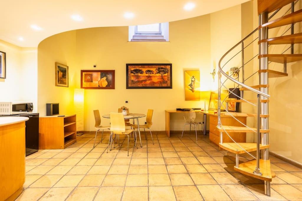 Il Nido -cinema Hd & Relax Space *