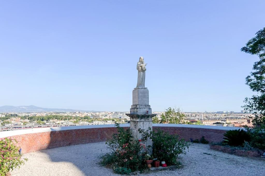 Apartamento Poerio Home&garden Near The Centre Of Roma