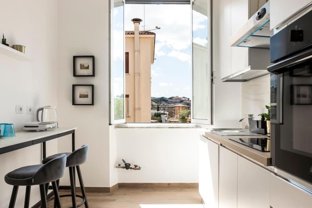 Serendipity Vatican Door House Apartment Rom