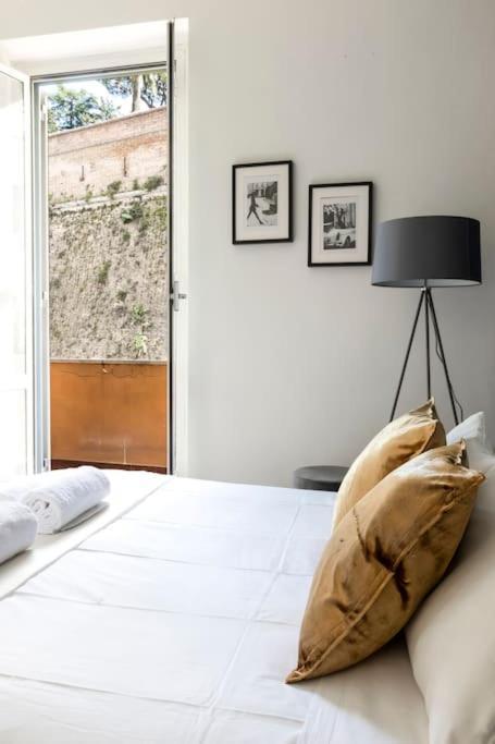 Serendipity Vatican Door House Apartment Rom