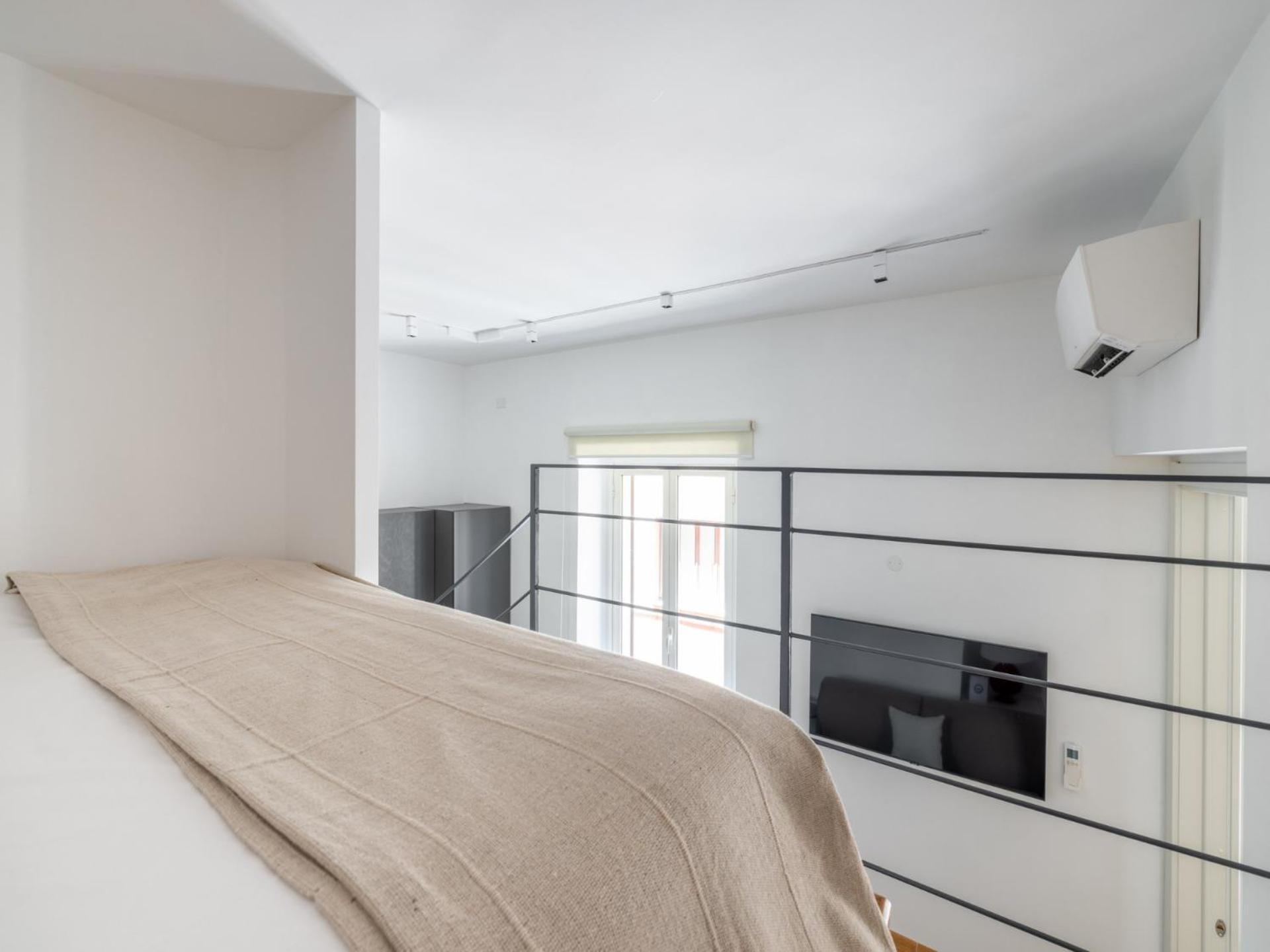 The Rent - One-bedroom Flat In Tritone Area Appartamento *