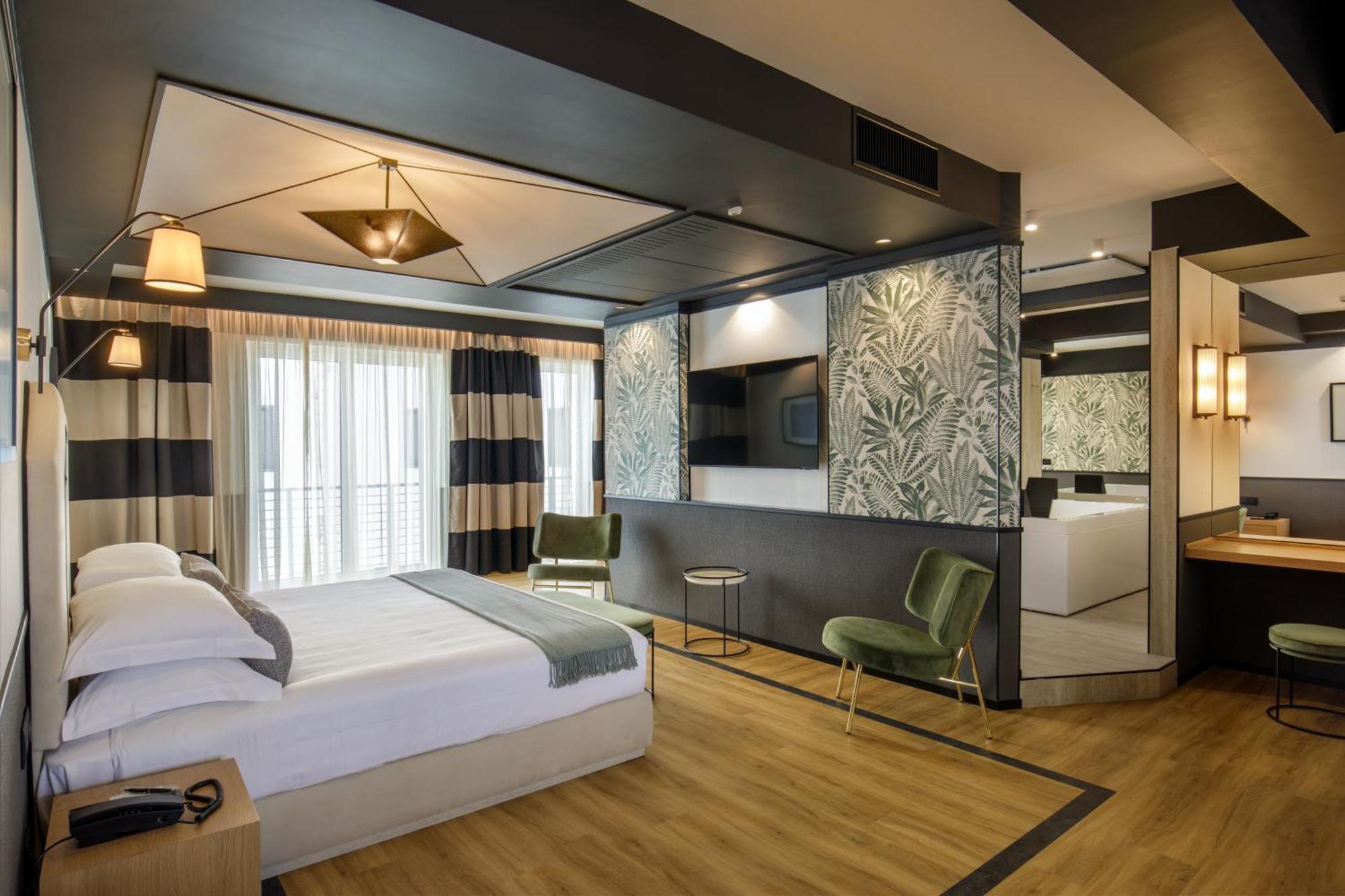 Domidea Hotel 4*