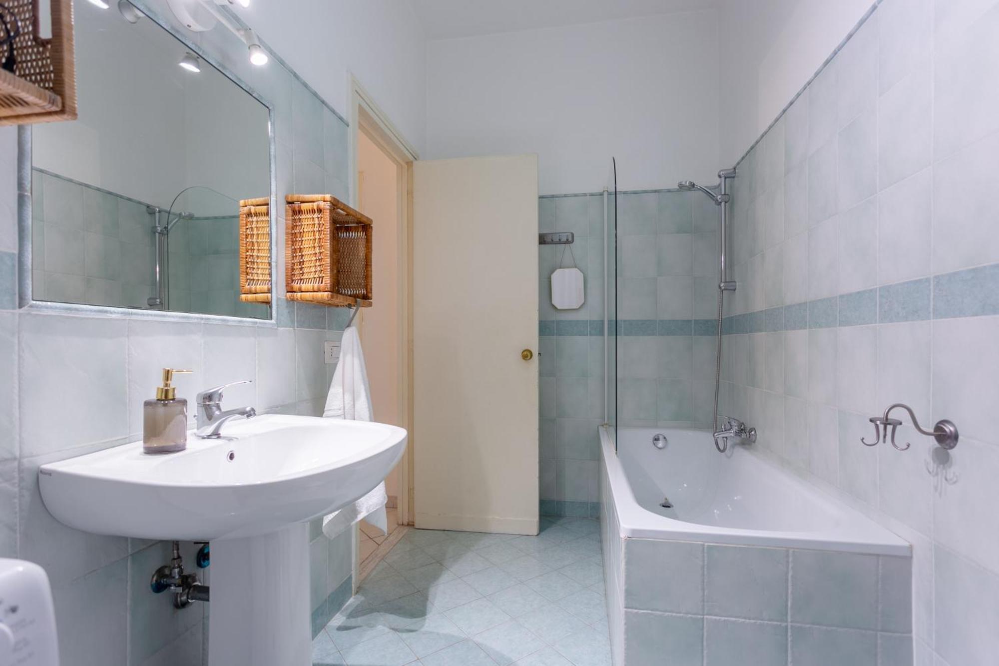 Apartamento Perfetto Per Famiglie Accogliente E Spazioso A 15 Min Dalla Metro *