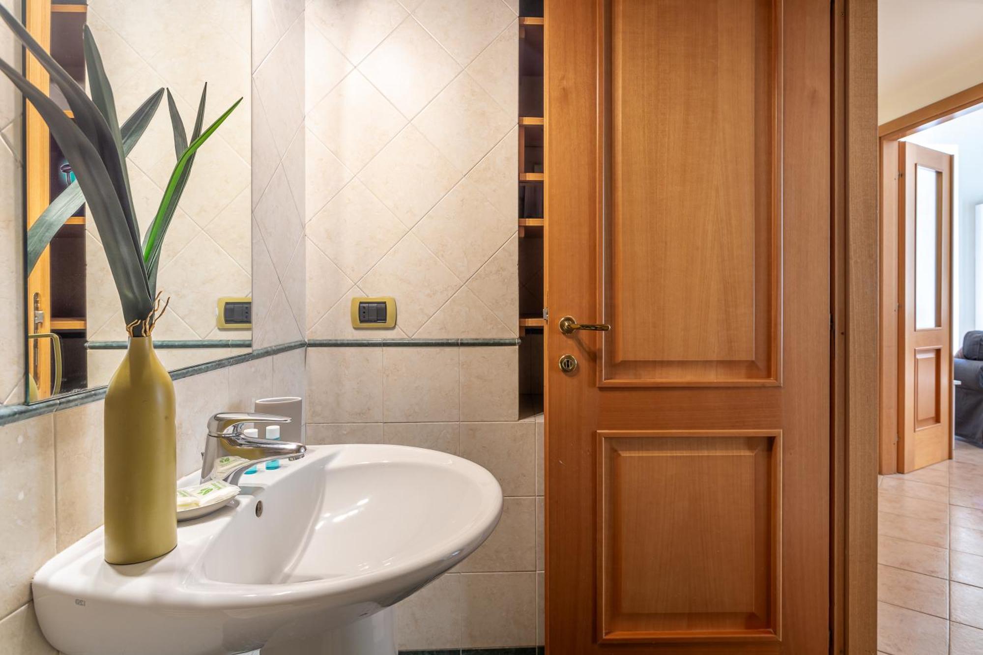 Iflat Space And Comfort In The Heart Of Monti Apartamento *