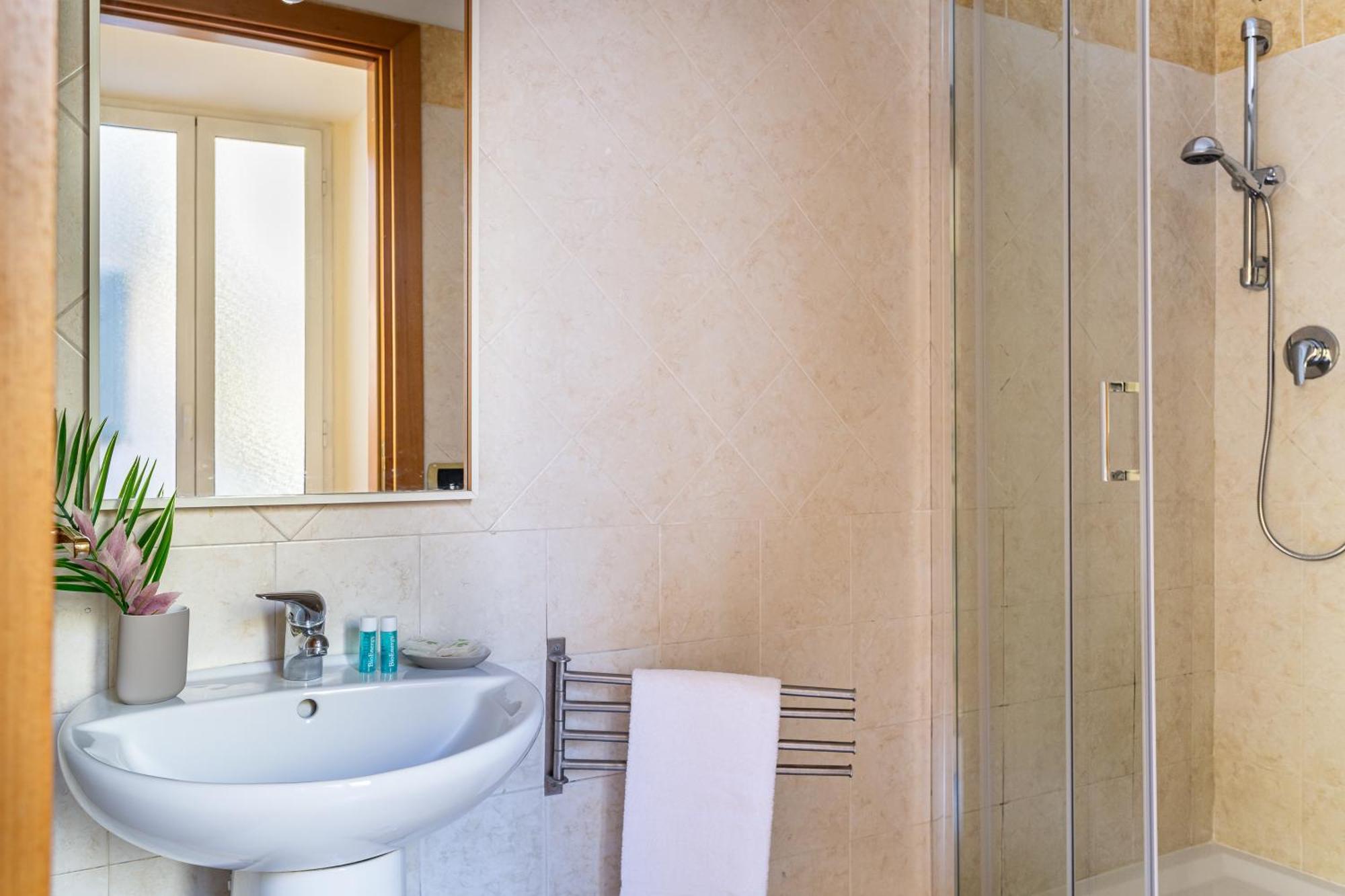 Iflat Space And Comfort In The Heart Of Monti Apartamento