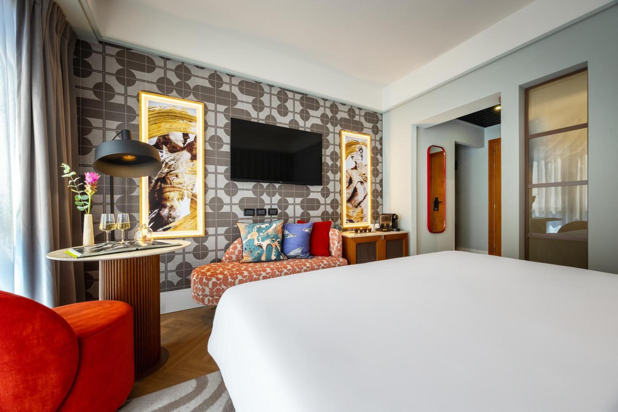 Hotel Nyx By Leonardo 4*