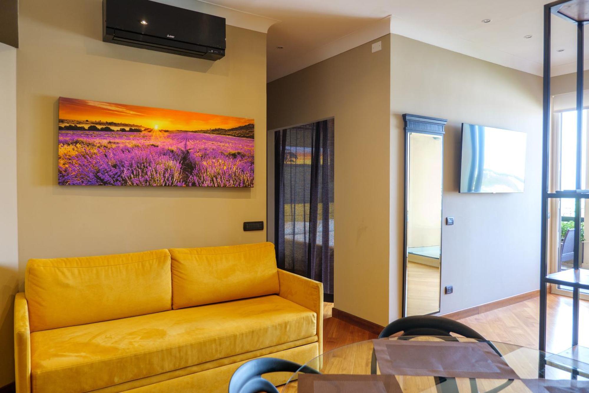 Domus Aurelia Luxury Apartment