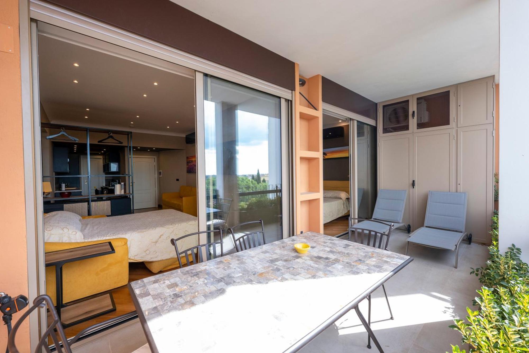 Domus Aurelia Luxury Apartment *