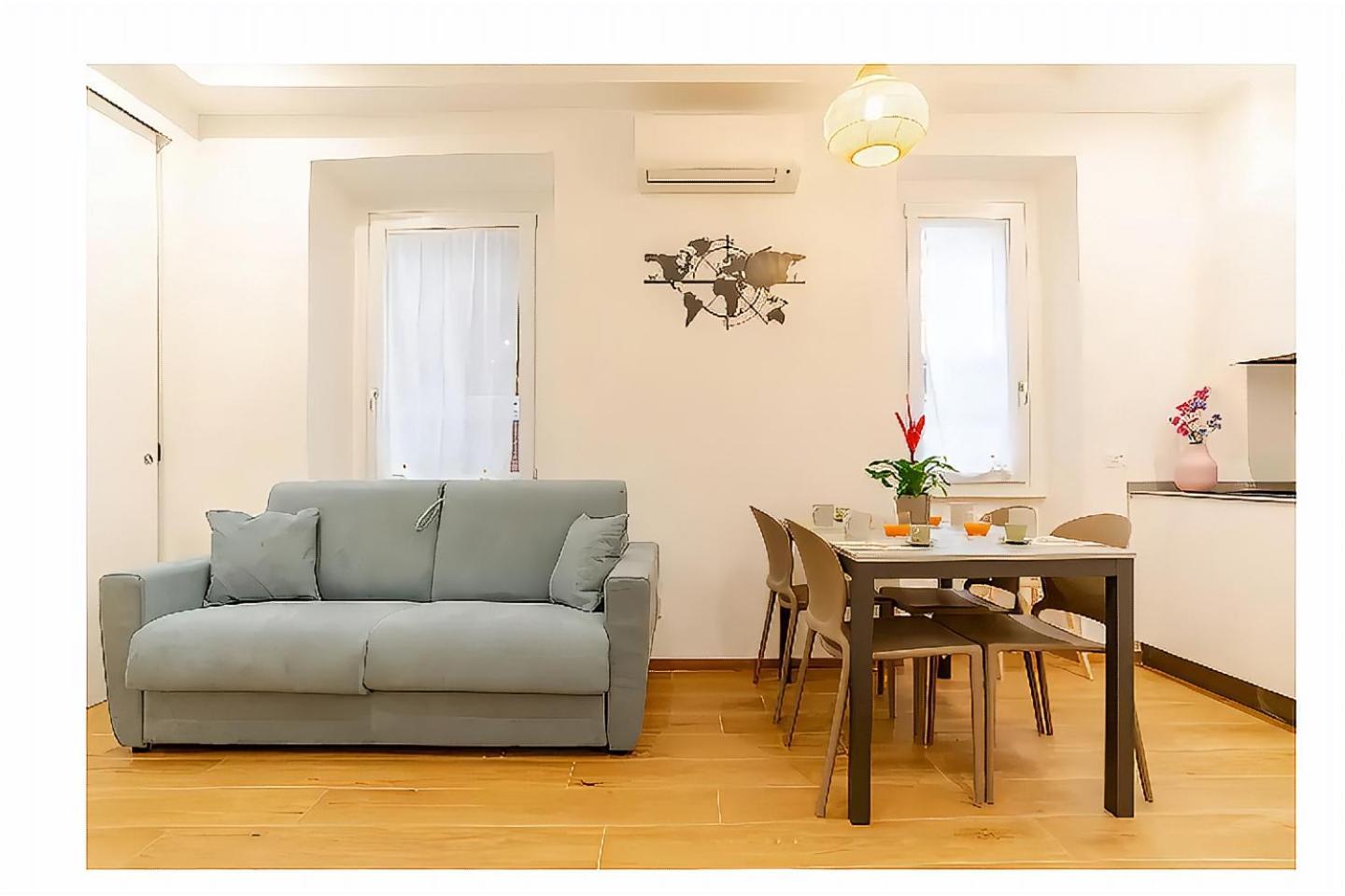 Lux Vaticana Apartment *