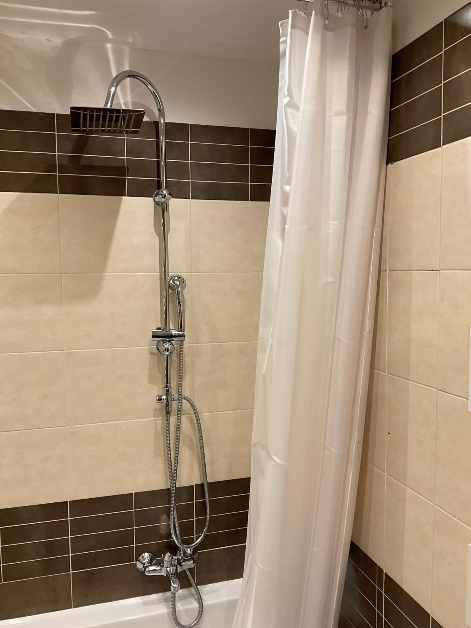 Golden Star Near Vatican, Aurelia Apartment