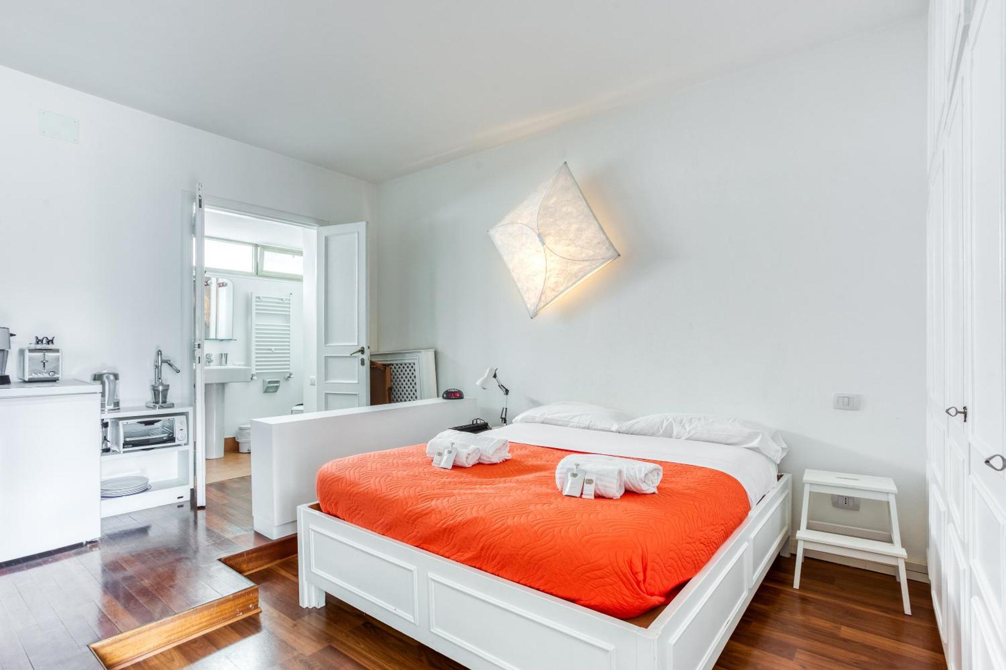 Main Loft Capocci - Rione Monti *