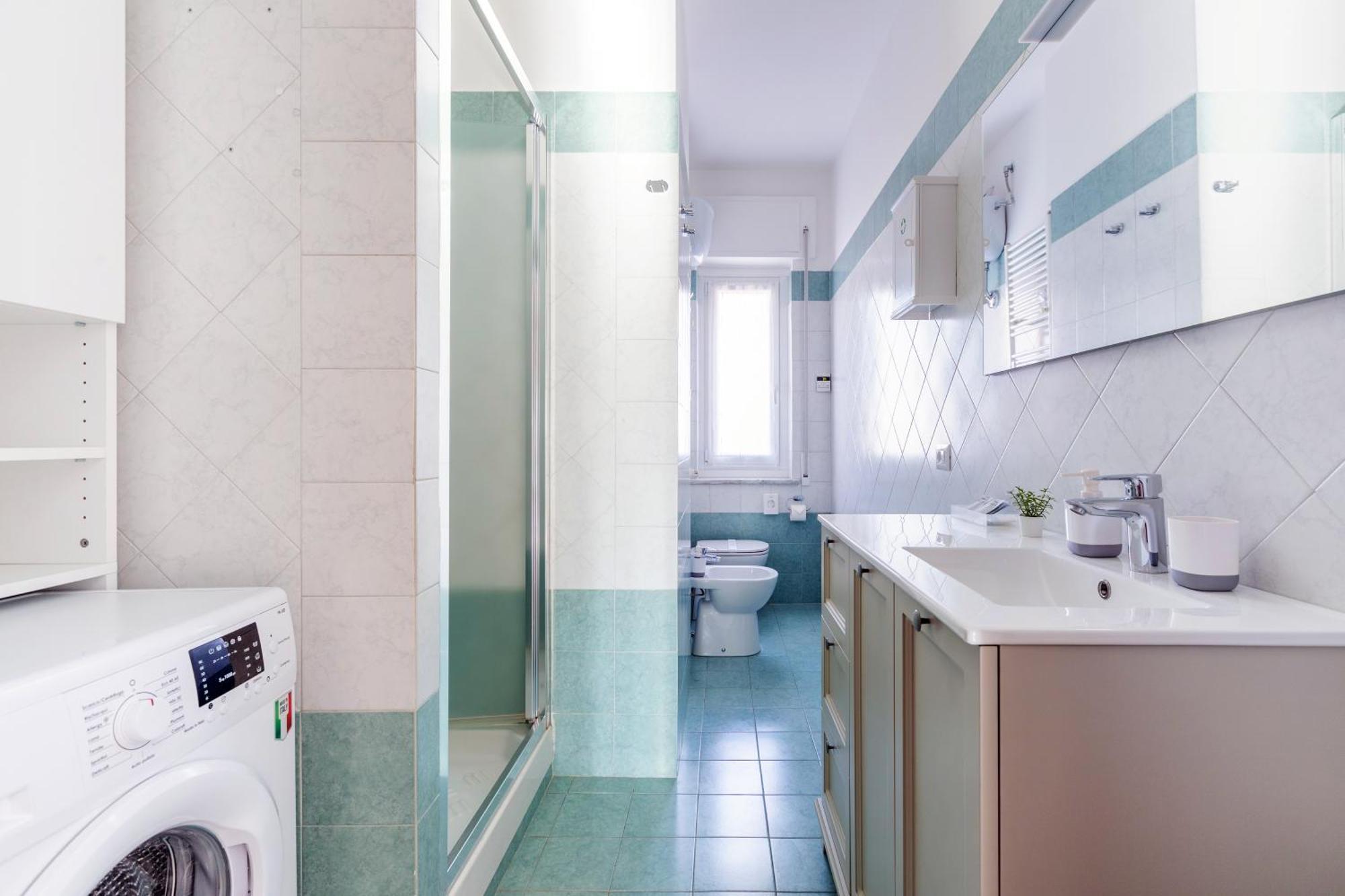 Stylish & Cozy - 5 Star Location- Balcony - View Casa de férias Roma