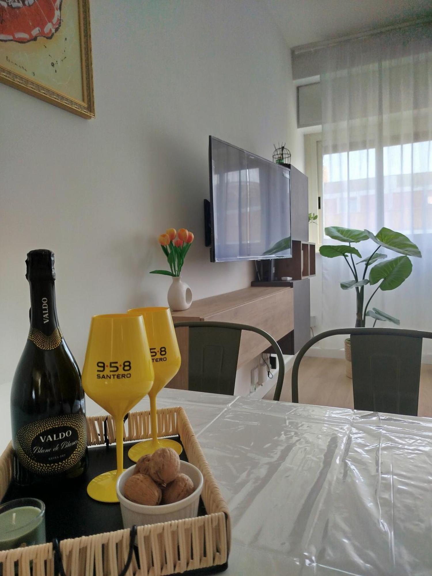 Dylan Apartment Rom