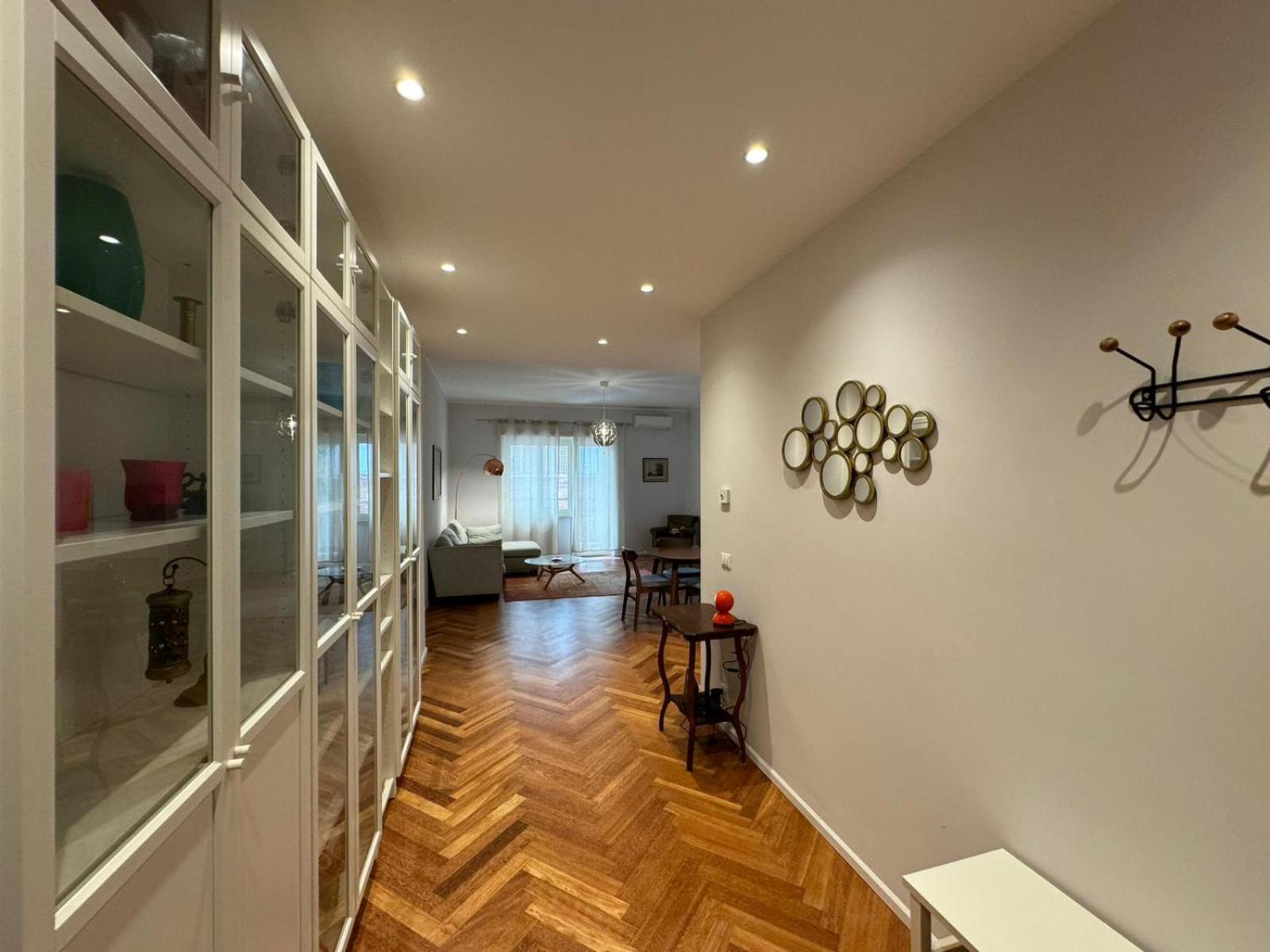 Refined Retreat In Renovated P R A T I Gem Appartamento