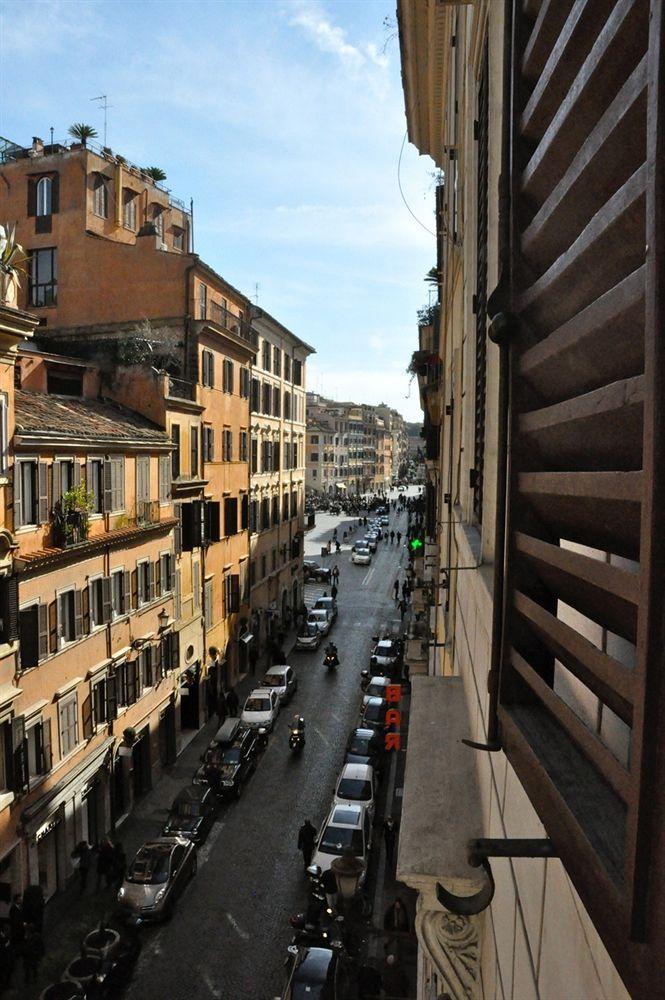 Babuino 127 2*