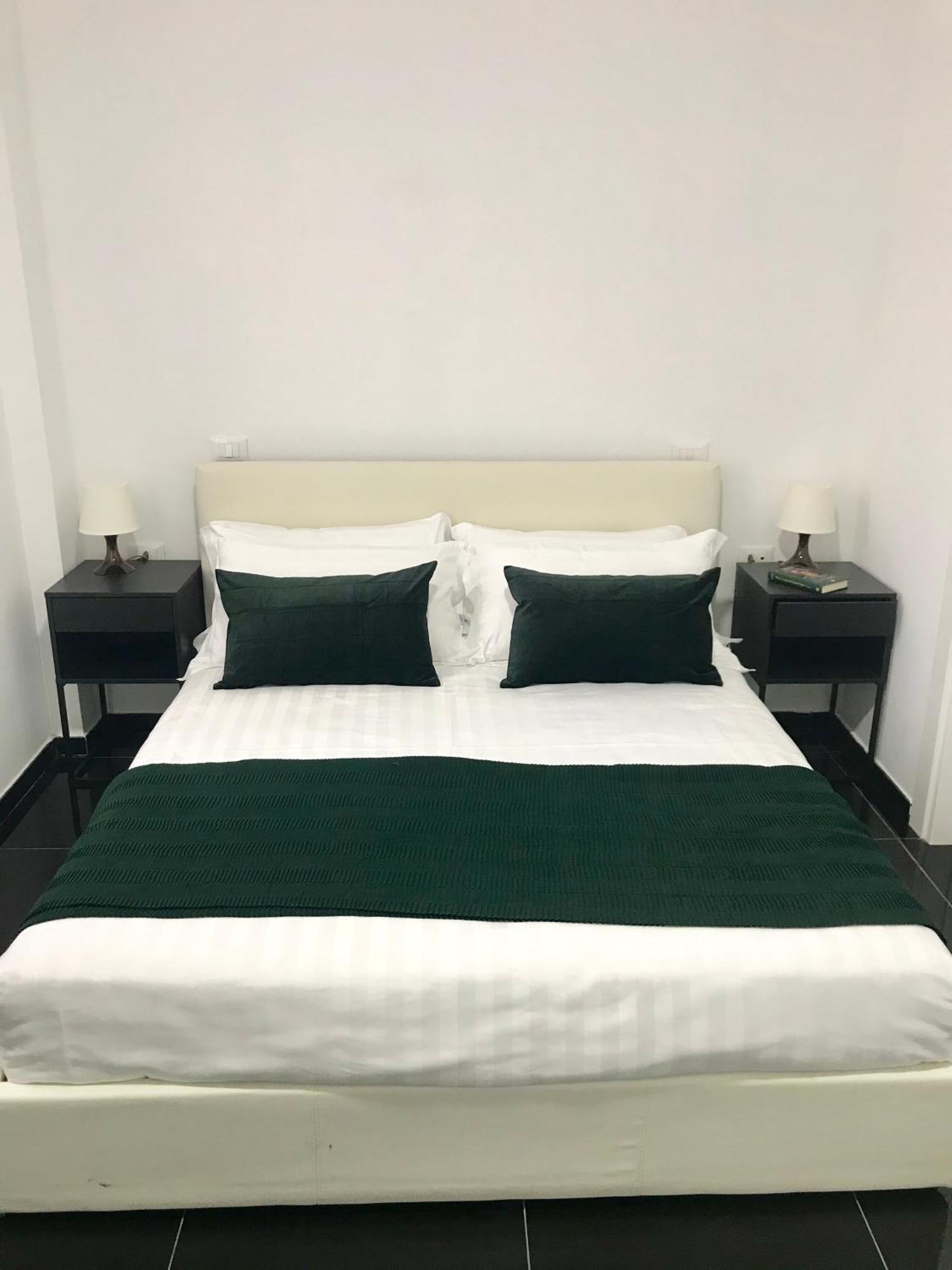 De Lollis Aparthotel