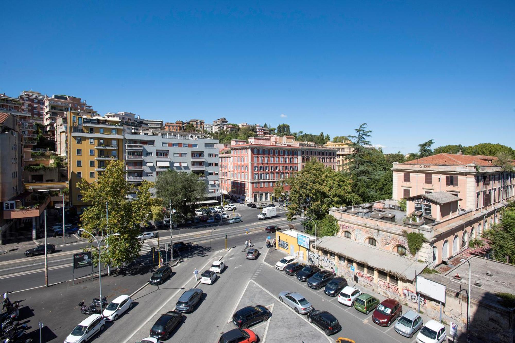 Sky Luxury * Roma