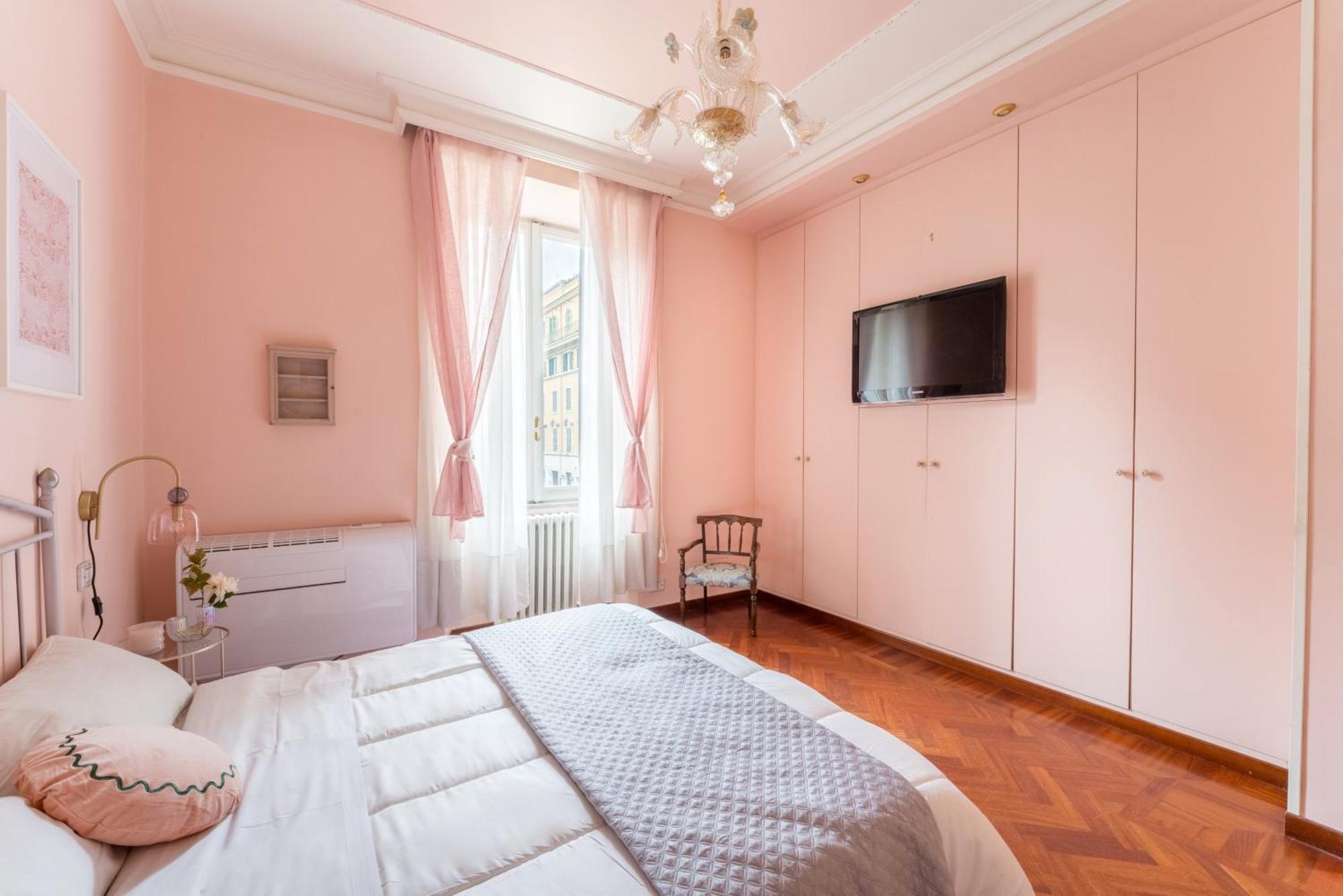 Appartamento Casa Tudor, Charmy Eccentric Flat In Piccola Londra 10 Min From Center