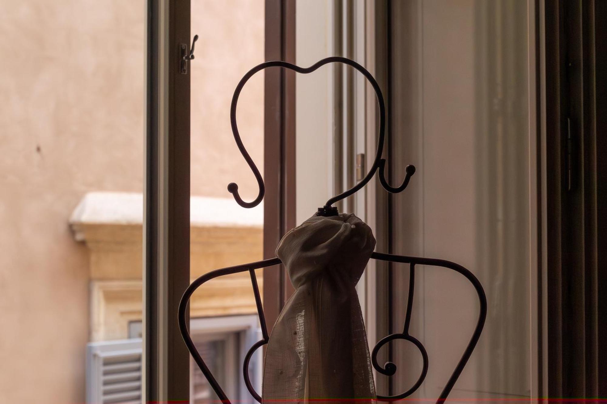 Iflat Pantheon Elegant 3-bedroom Apartment Rom