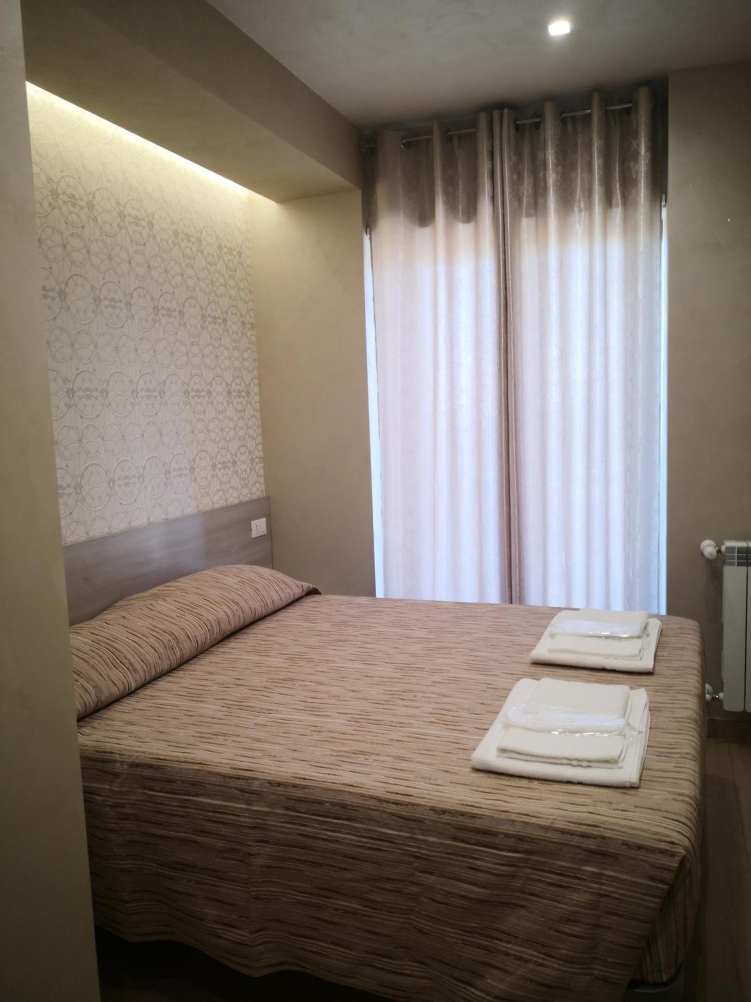 Quarto em Acomodações Particulares Gida Metro B Monti Tiburtini *