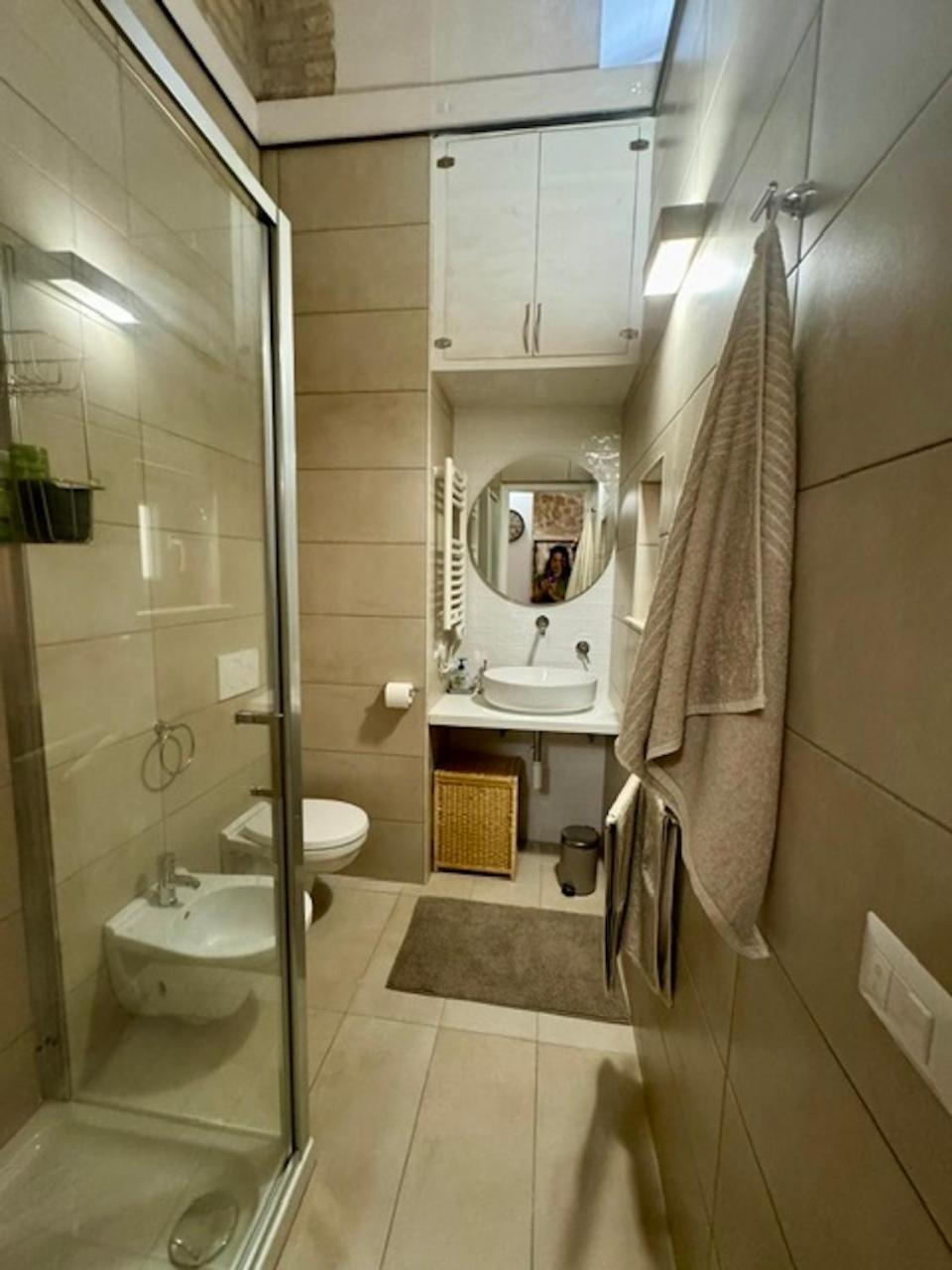 Casa Valenziani * Roma
