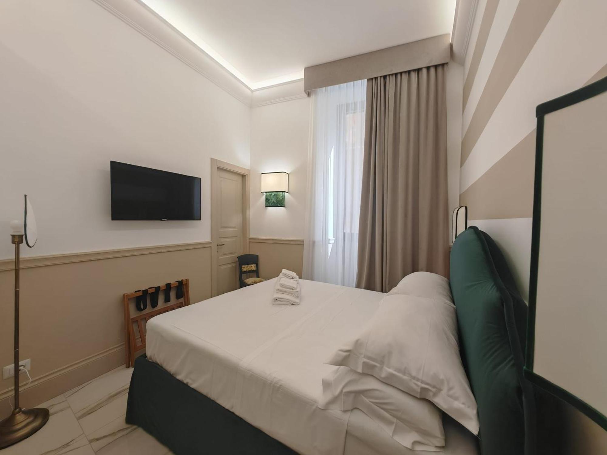 Cozy Luxury Pantheon *