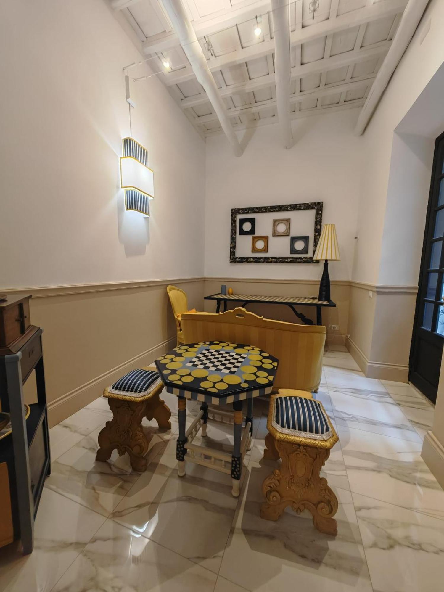 Cozy Luxury Pantheon