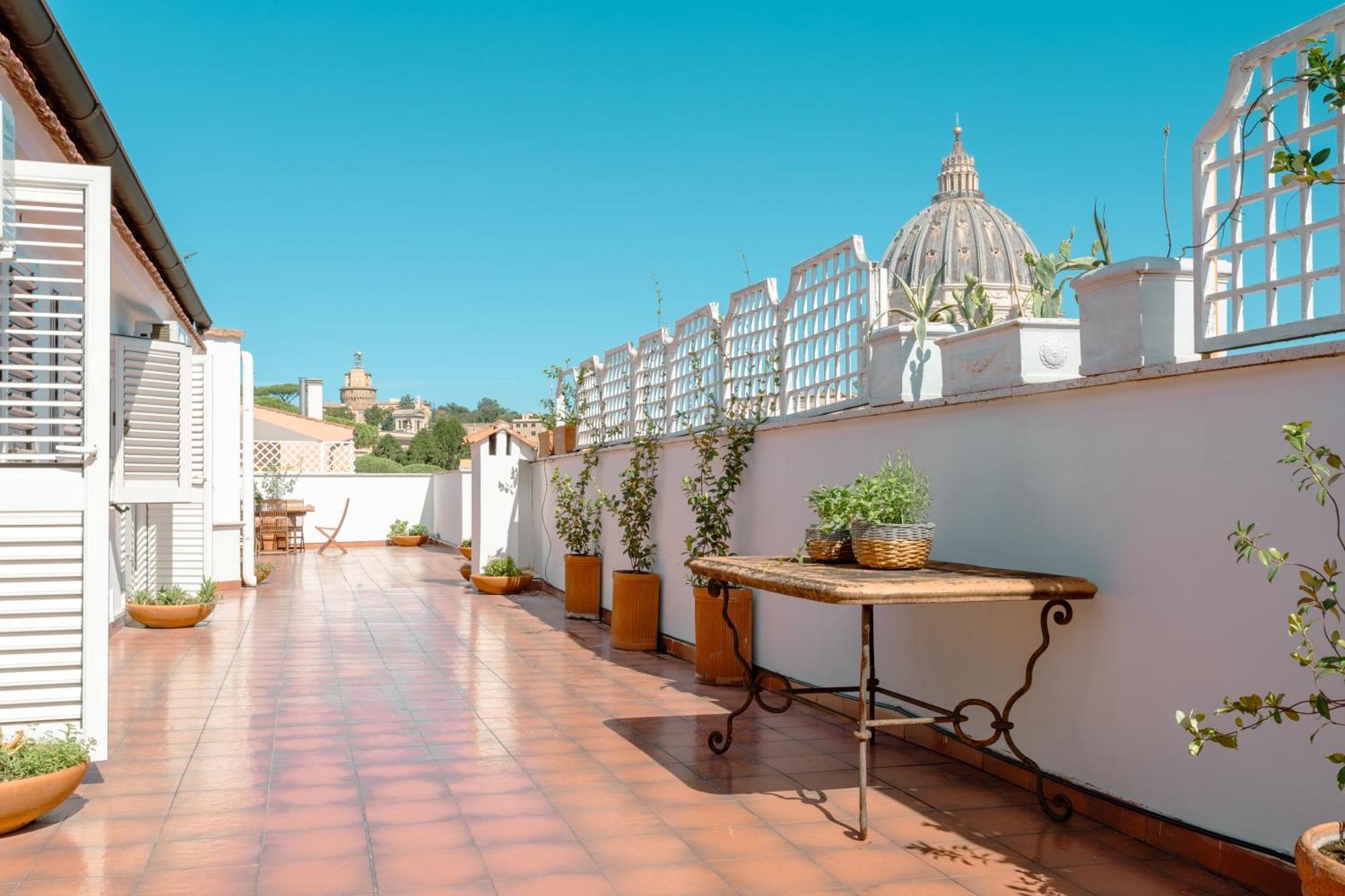 Saint Peter's Luxury Terrace Apartamento