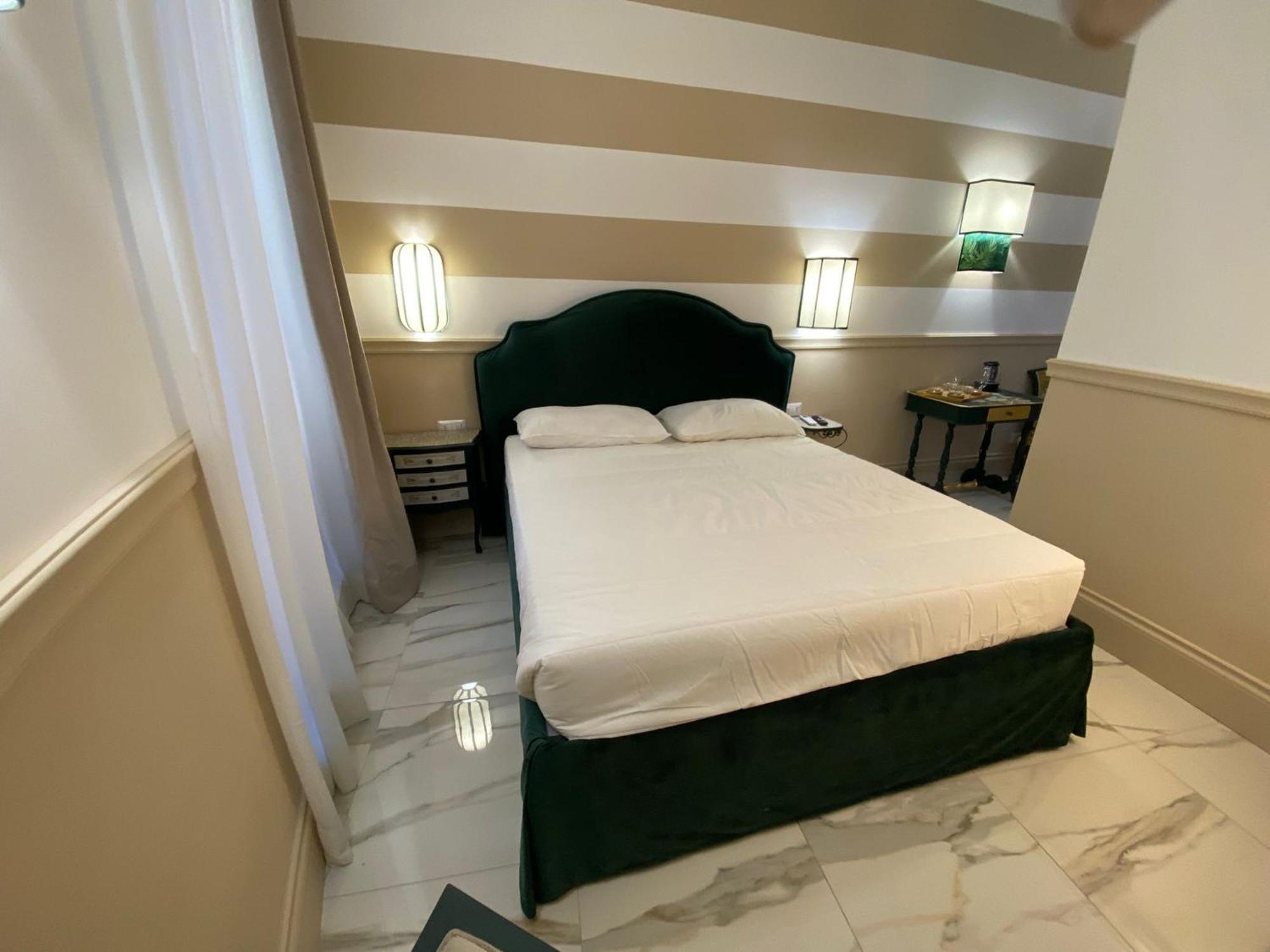 Cozy Luxury Pantheon