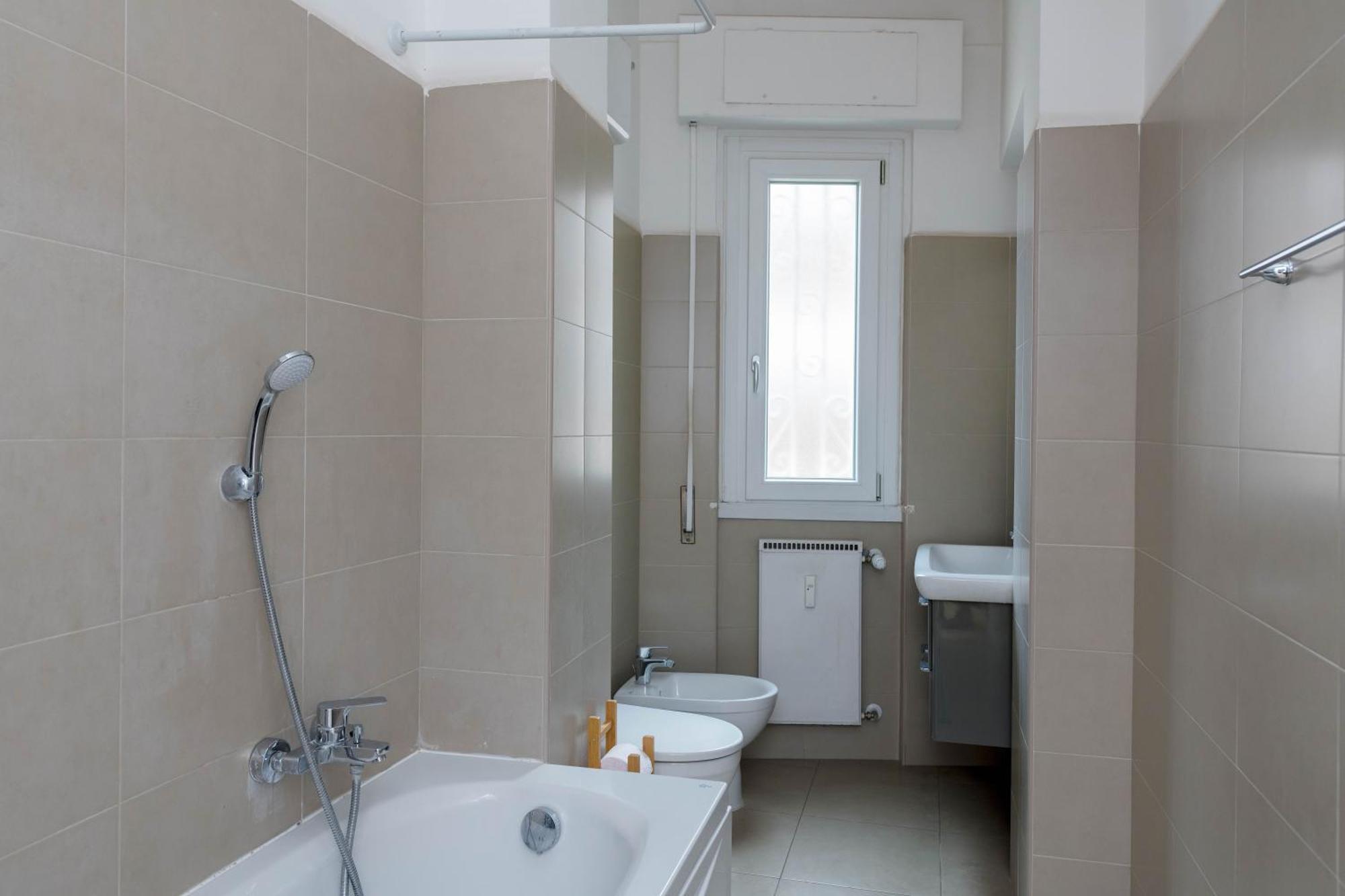Spazioso Vicino Eur Apartamento