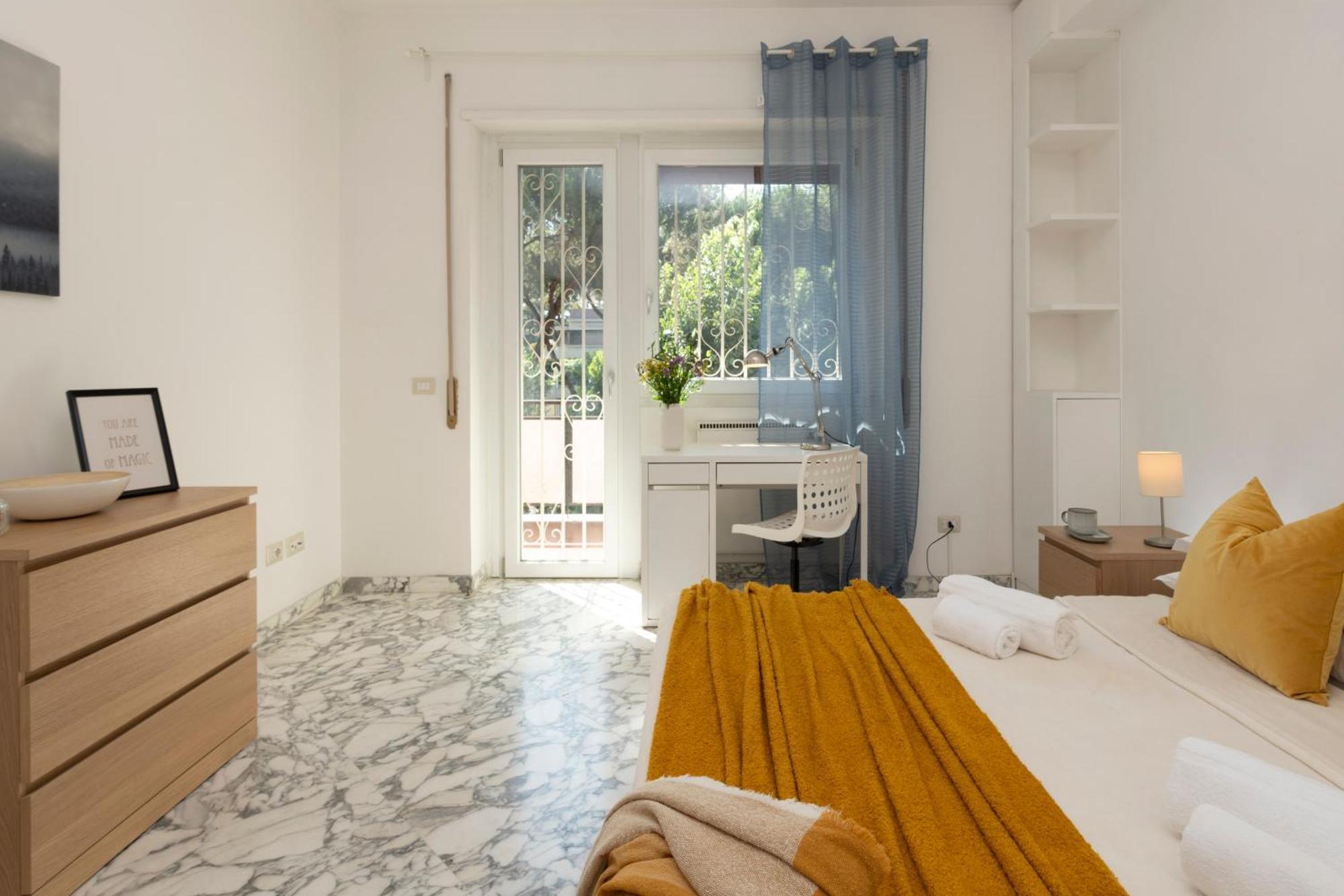 Spazioso Vicino Eur Apartamento