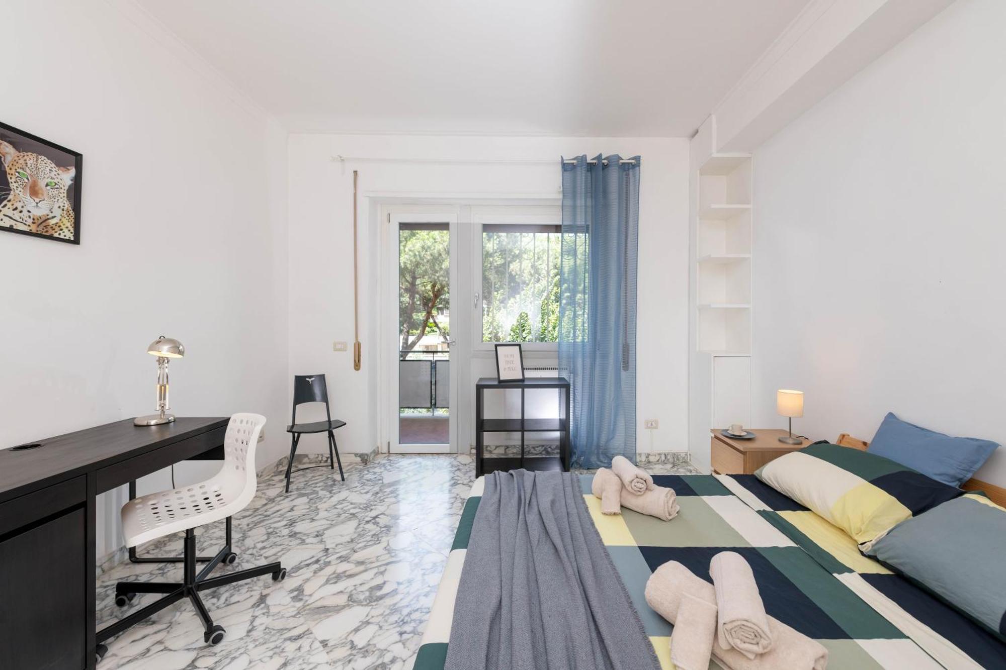 Spazioso Vicino Eur Apartamento