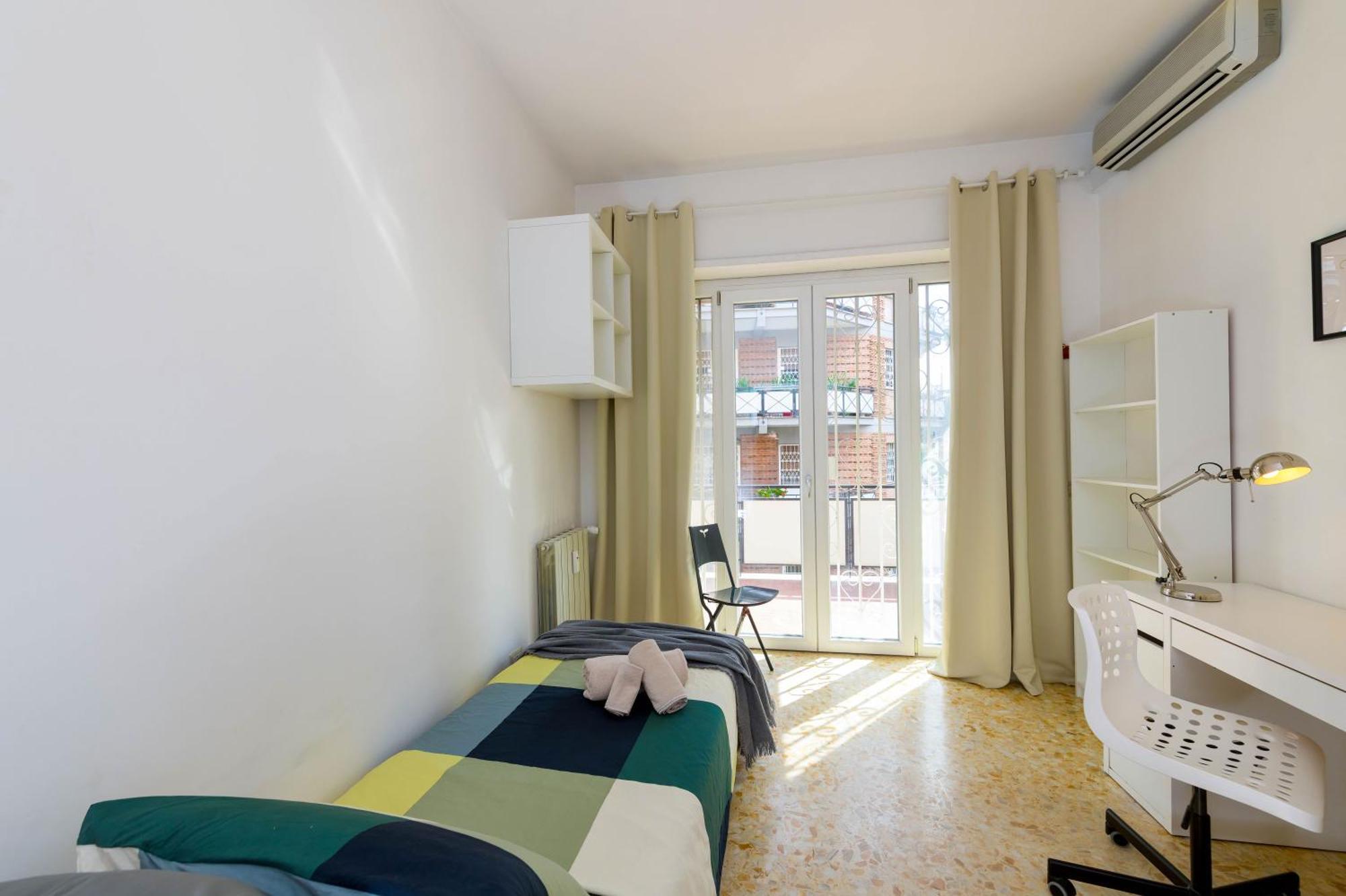 Apartamento Spazioso Vicino Eur