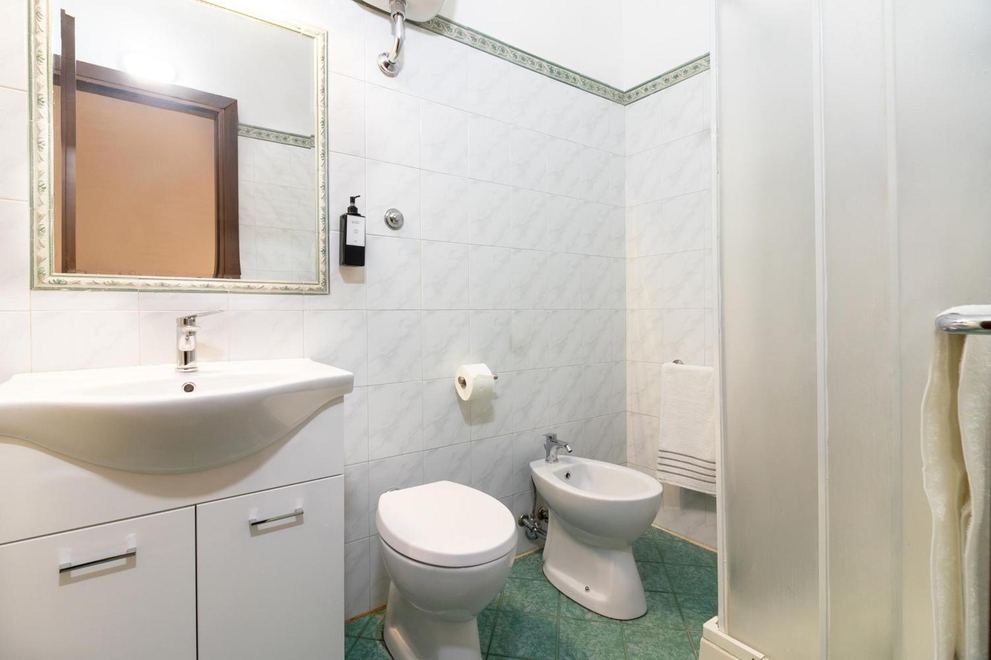 Domus Hotel *