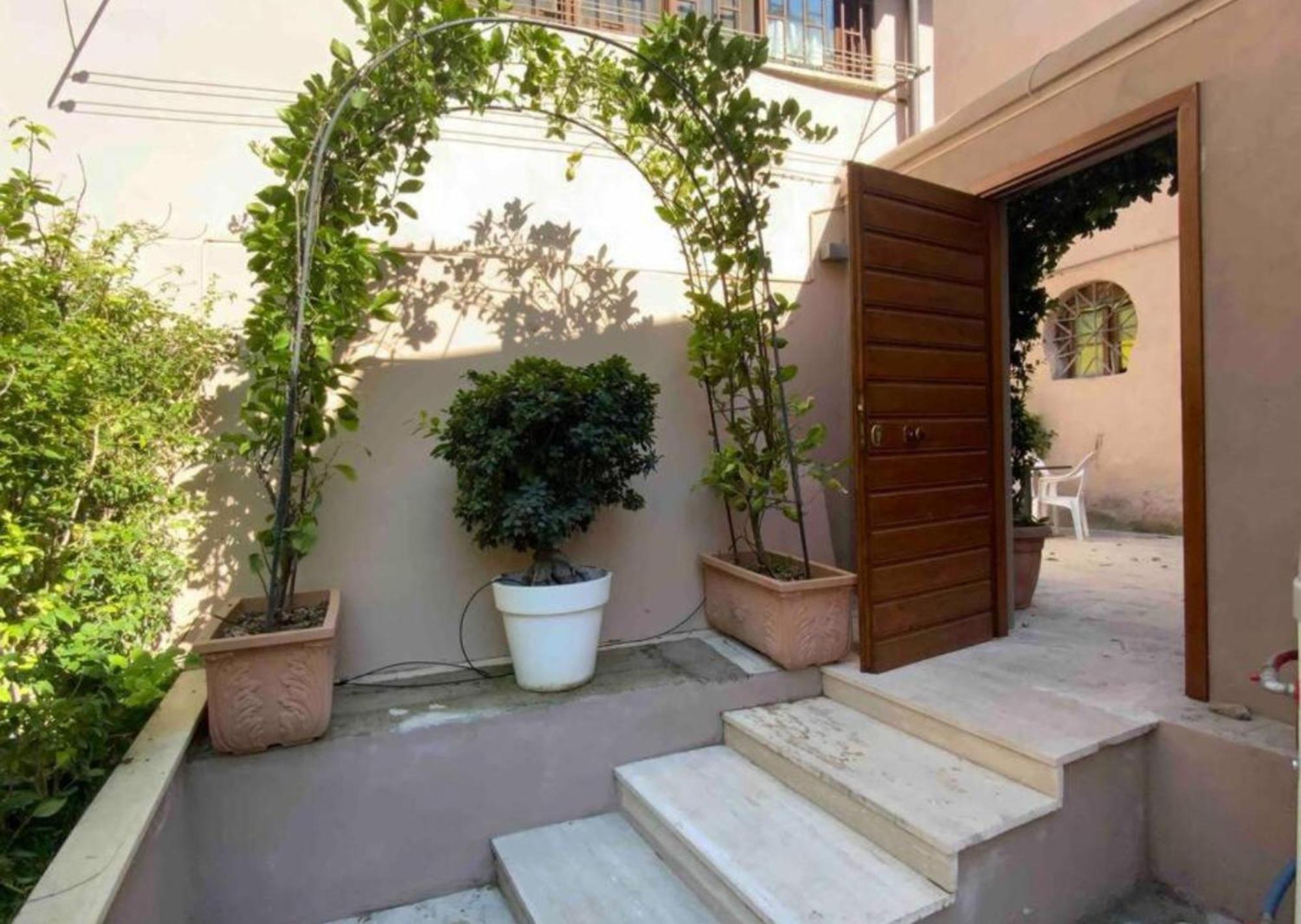 Exclusive With Private Garden - 5 Minutes From The Colosseum Pousada