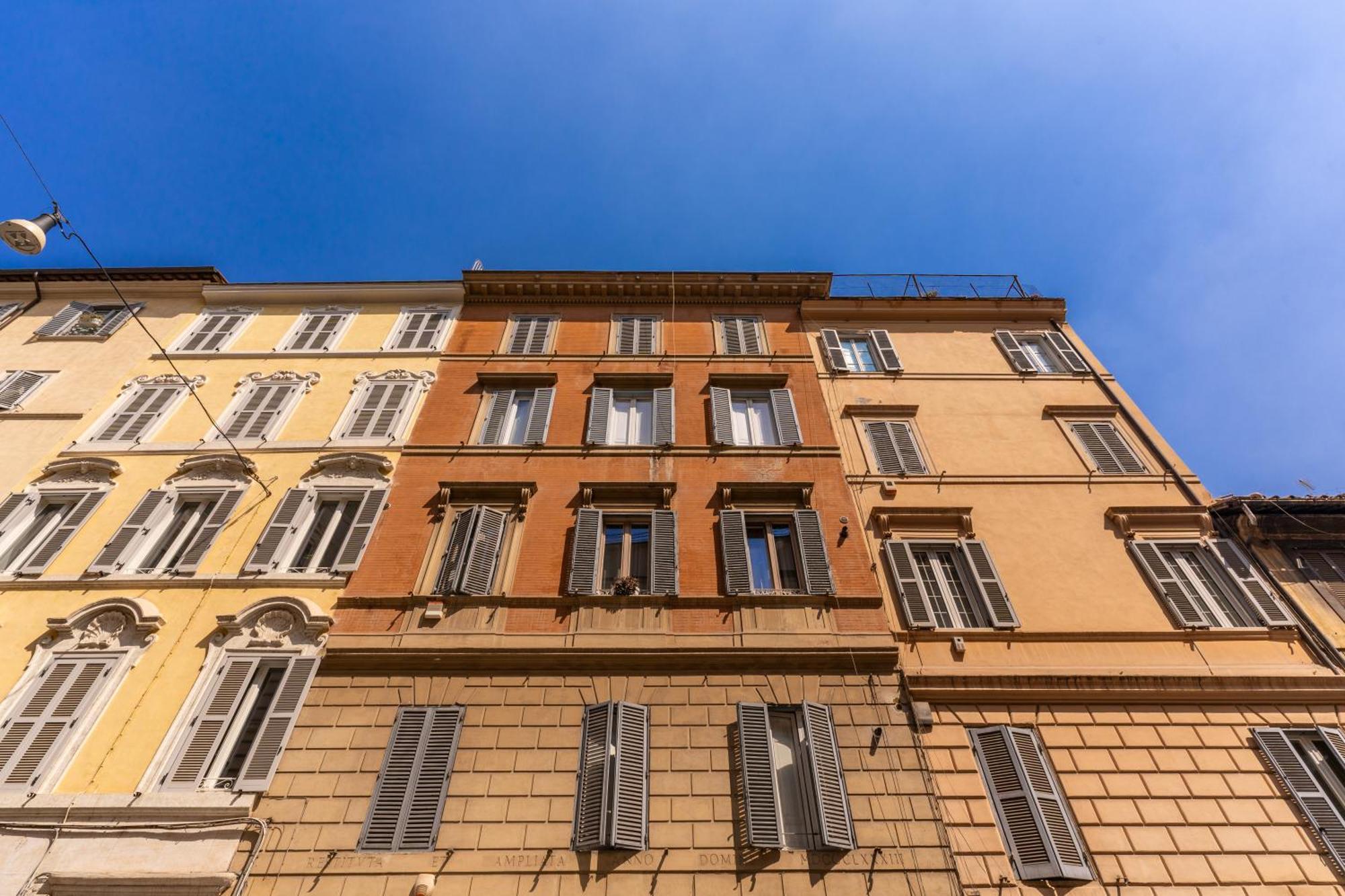 Stylish Flat Near Colosseum Roma