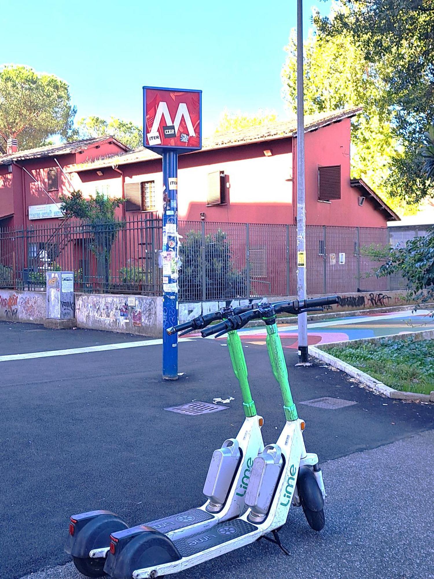 Metro Garbatella Apartamento *