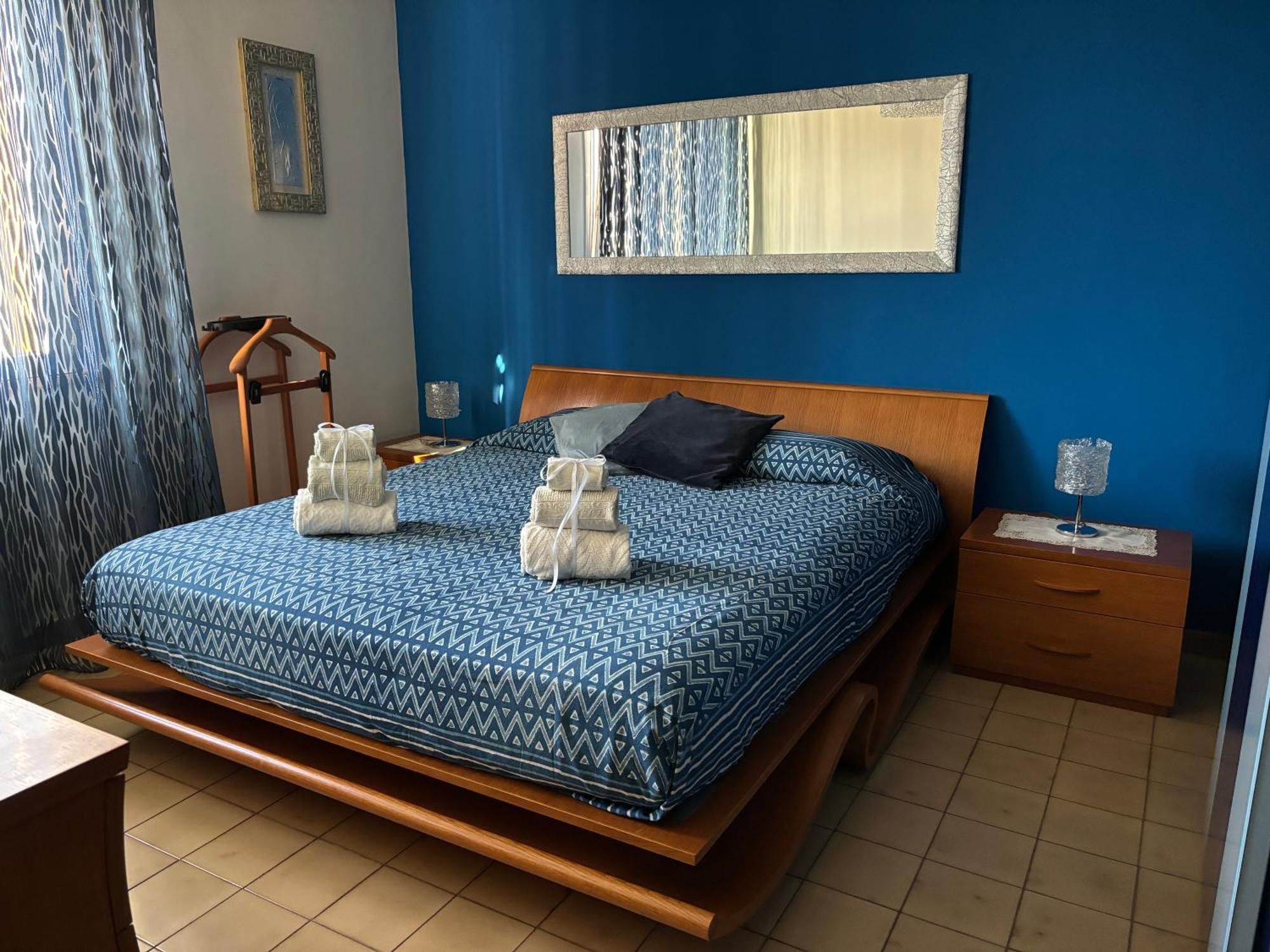 Grelly's House - In - 50 Meters From The Metro Apartamento *