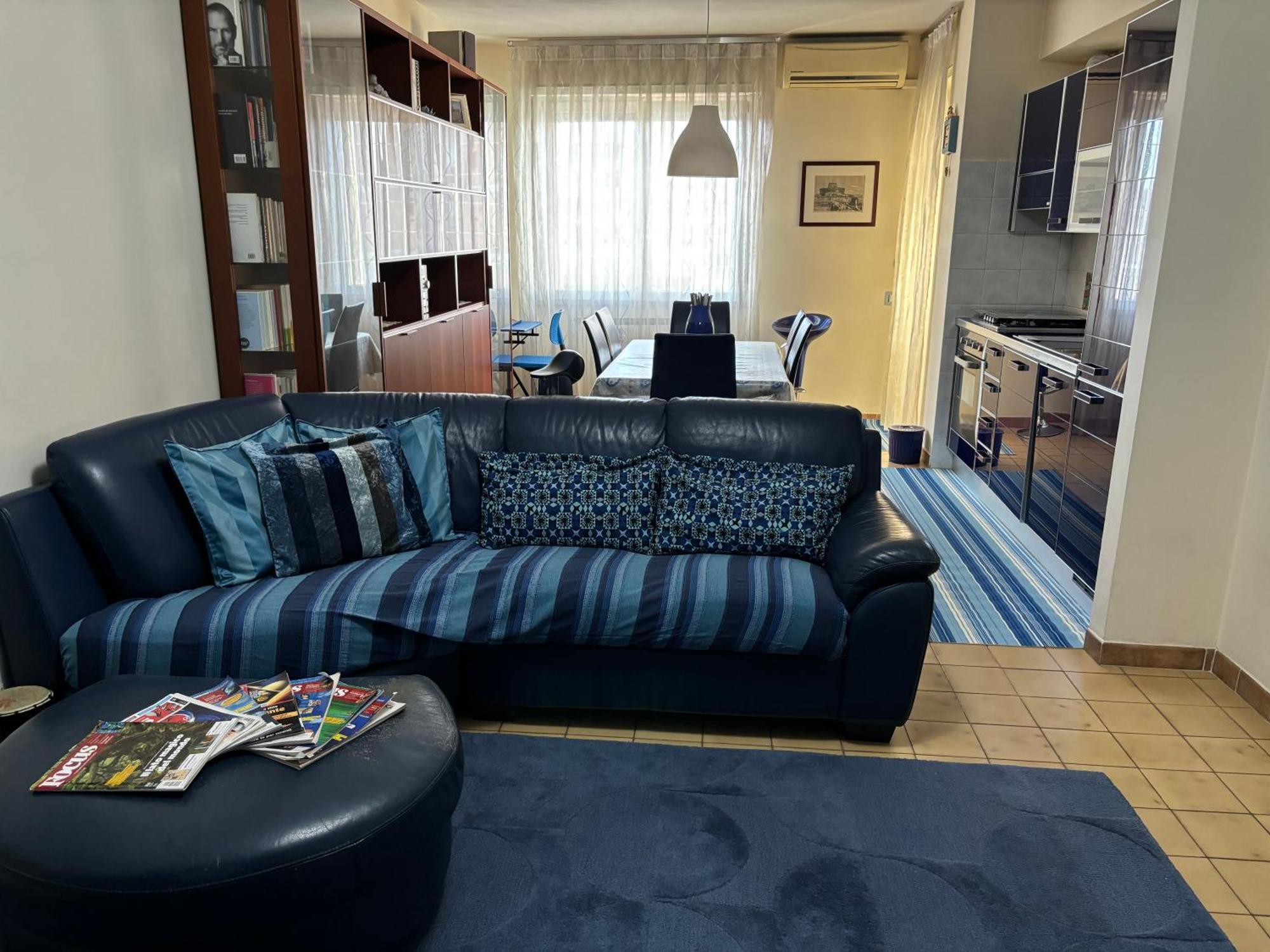 Grelly's House - In - 50 Meters From The Metro Apartamento