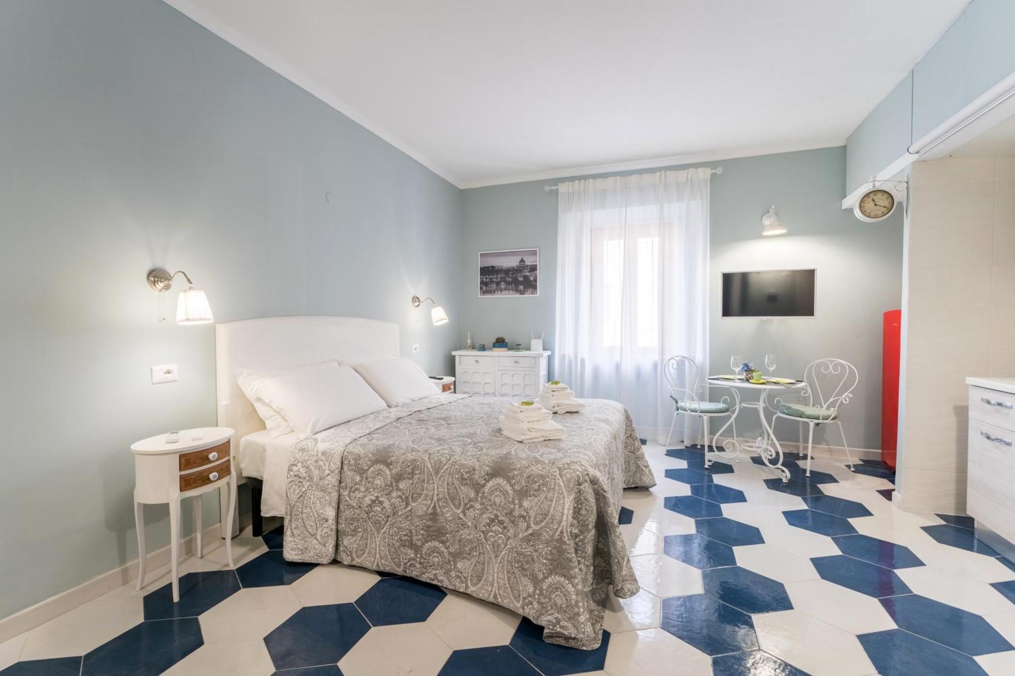 The Small Nest At Coliseum Apartment Rome